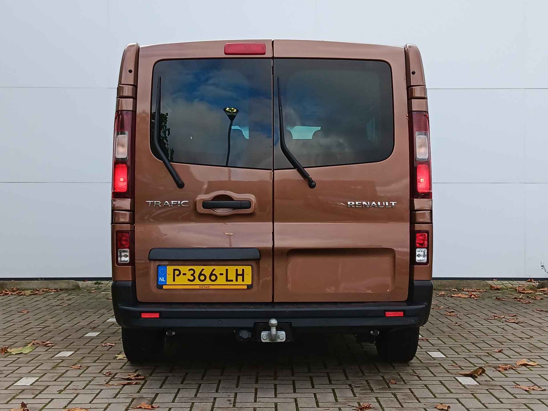 Renault Trafic Passenger 2.0 dCi 120 Grand Zen Trekhaak / 9-Persoons / Navigatie / Parkeersensoren Achter / Cruise Control / Airco - 25/39