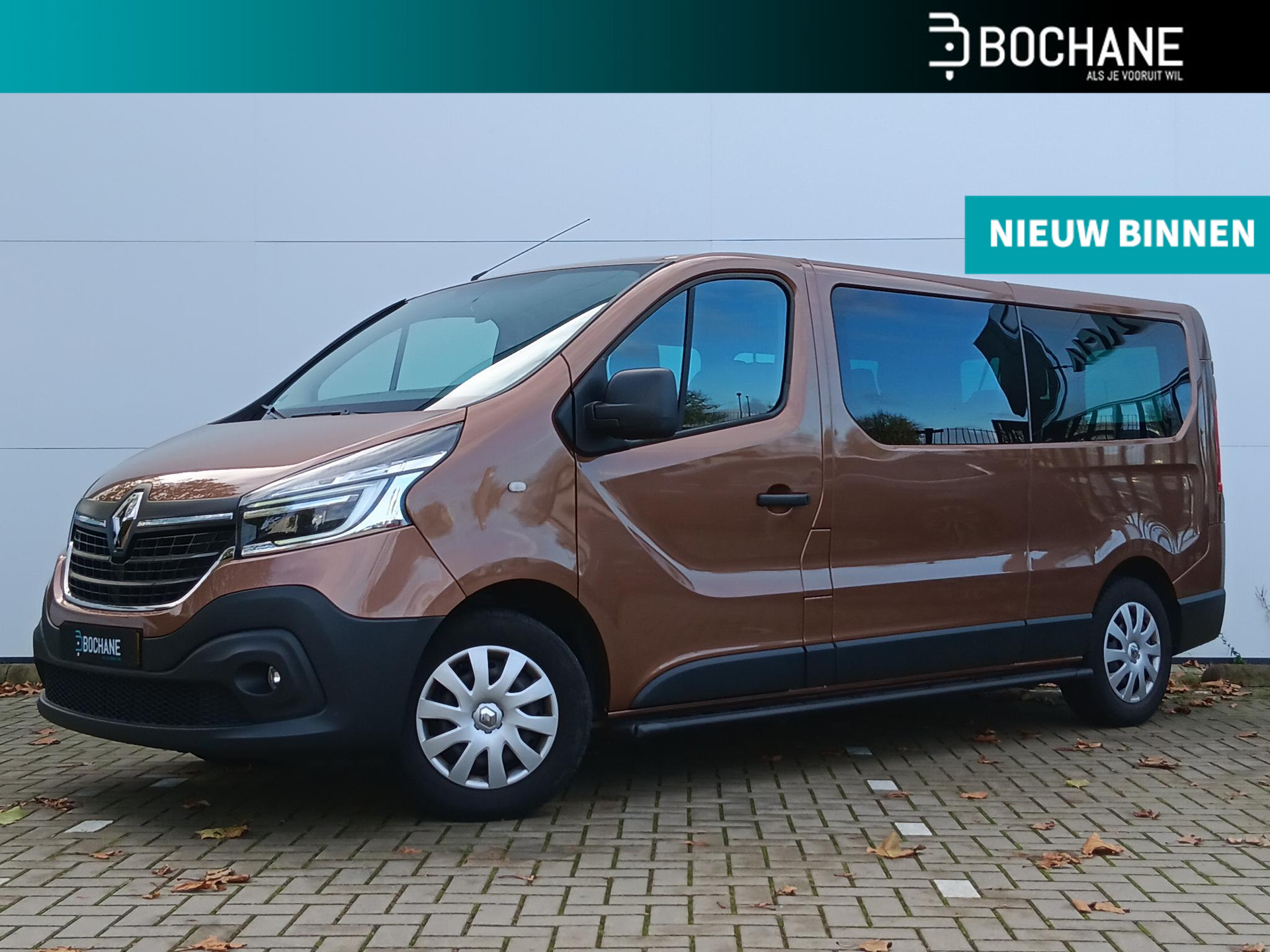 Renault Trafic Passenger 2.0 dCi 120 Grand Zen Trekhaak / 9-Persoons / Navigatie / Parkeersensoren Achter / Cruise Control / Airco