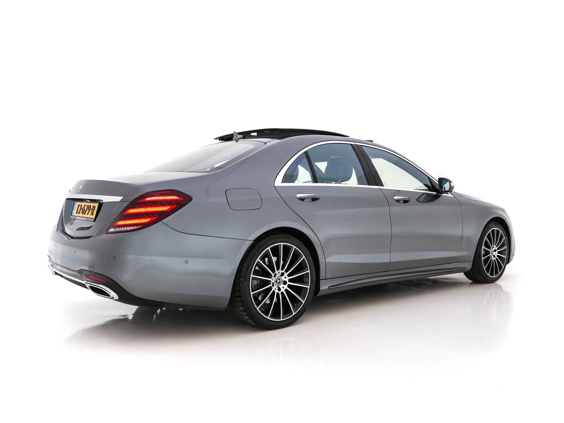 Mercedes-Benz S-Klasse 400d Premium AMG-Line-Plus *PANO | NAPPA-FULL-LEATHER | DISTRONIC-PLUS | BURMESTER-SURROUND | NIGHT-VISION | FULL-LED | SURROUND-VIEW | MEMORY-PACK | BLIND-SPOT | DIGI-WIDE-SCREEN-COCKPIT | SHIFT-PADDLES | SPORT-SEATS. - 6/42