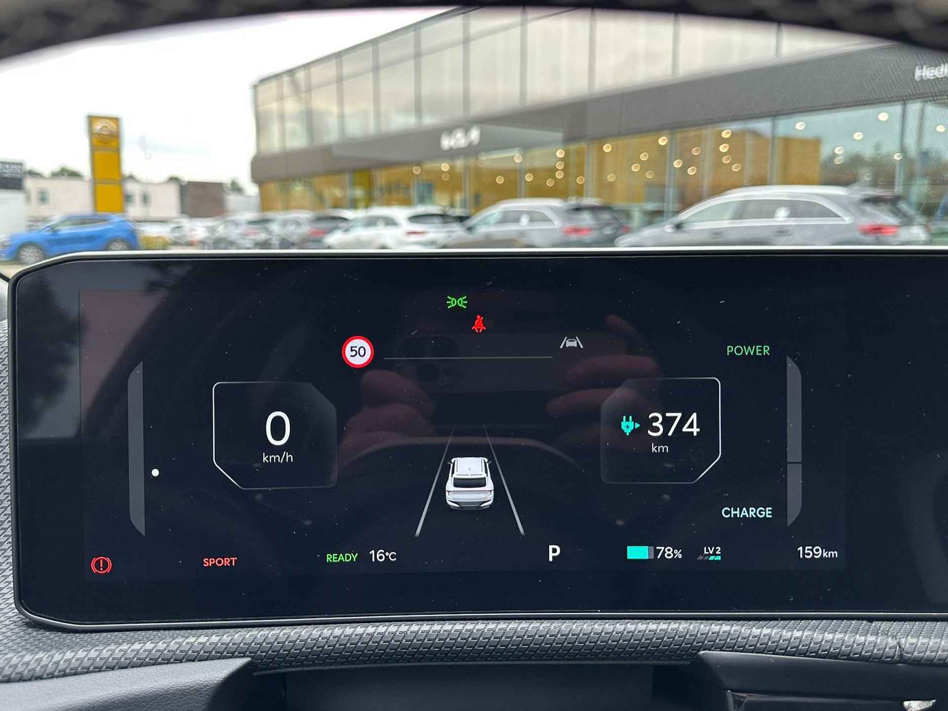 Kia EV6 GT-Line 84 kWh ALLEEN BESCHIKBAAR VOOR PROEFRITTEN | STOEL VERWARMING + VENTILATIE | PANORAMA DAK | NAVIGATIE | ADAPTIEVE CRUISE CONTROL - 31/35