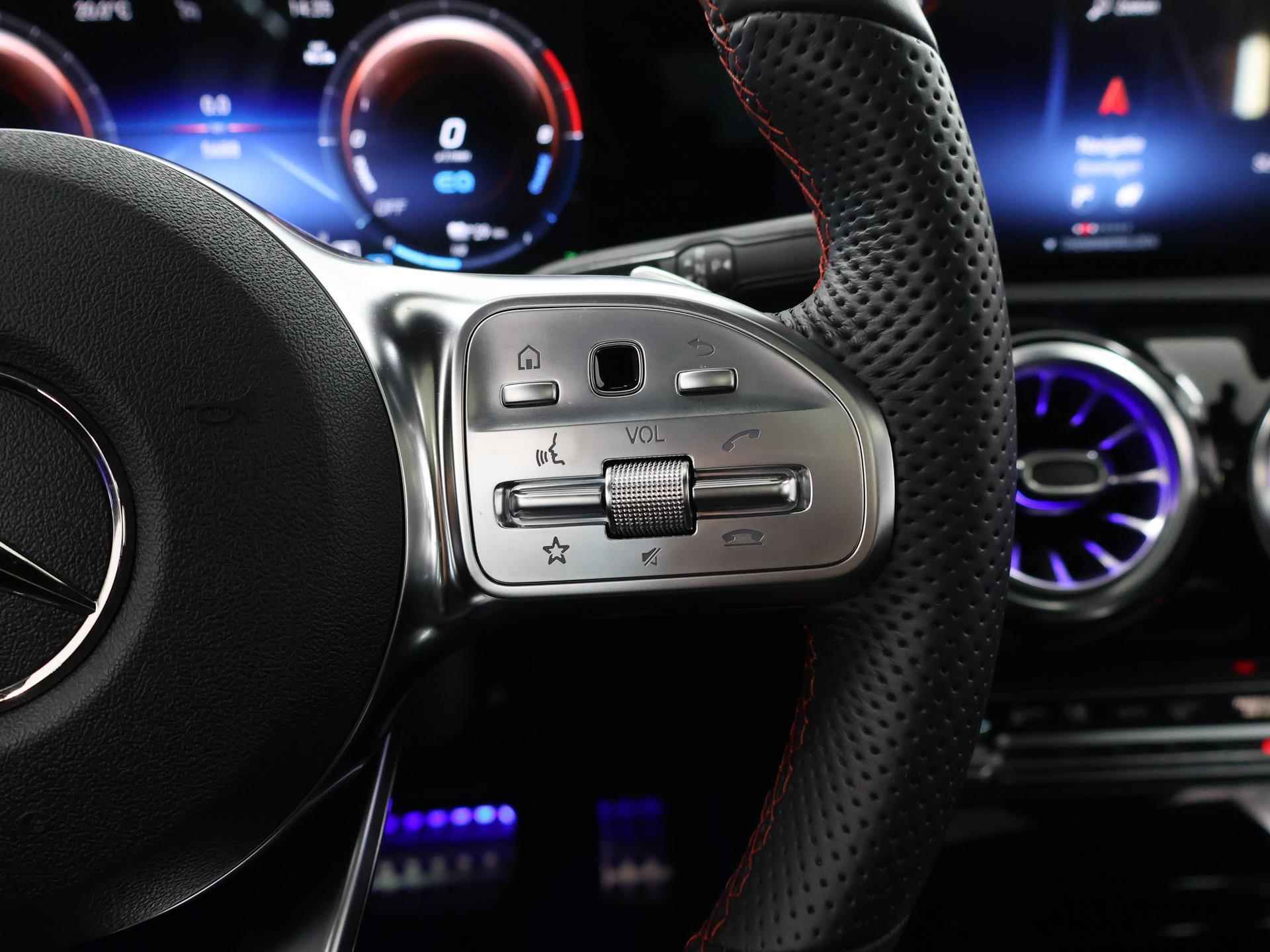 Mercedes-Benz CLA 250e Shooting brake AMG Line | Panorama-schuifdak | Achteruitrijcamera | Stoelverwarming | Sfeerverlichting - 34/47