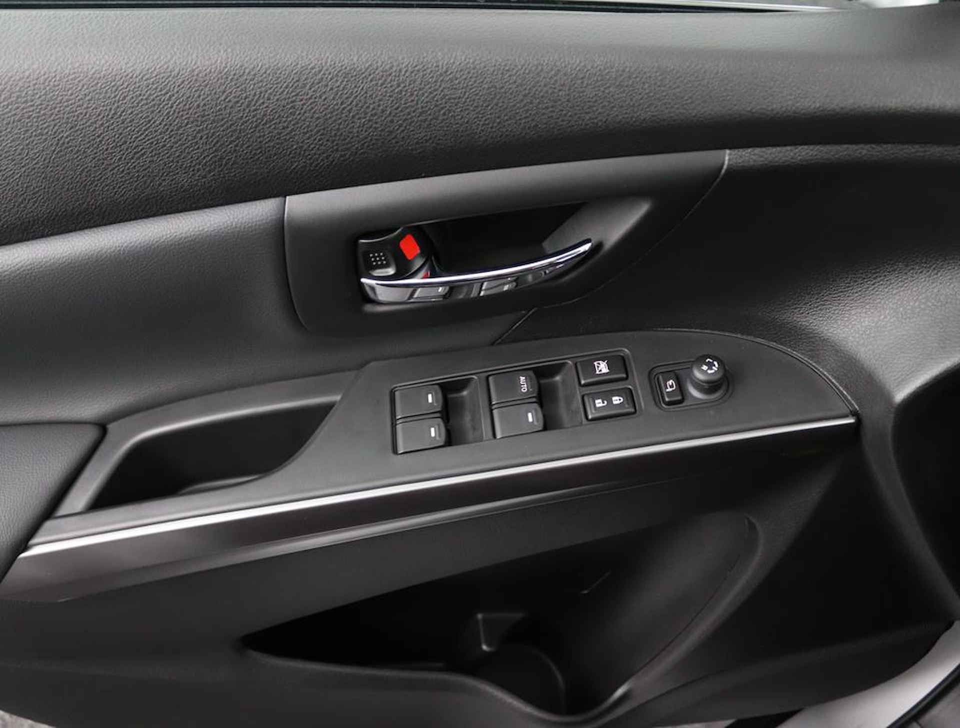 Suzuki S-Cross 1.4 Boosterjet Style Smart Hybrid |  6 Jaar Garantie | 360 Camera | Groot Scherm Navigatie | Dodehoek Detectie | Stoelverwarming | Suzuki Safety System Pro | DAB | Apple Carplay | Android Auto | - 33/49