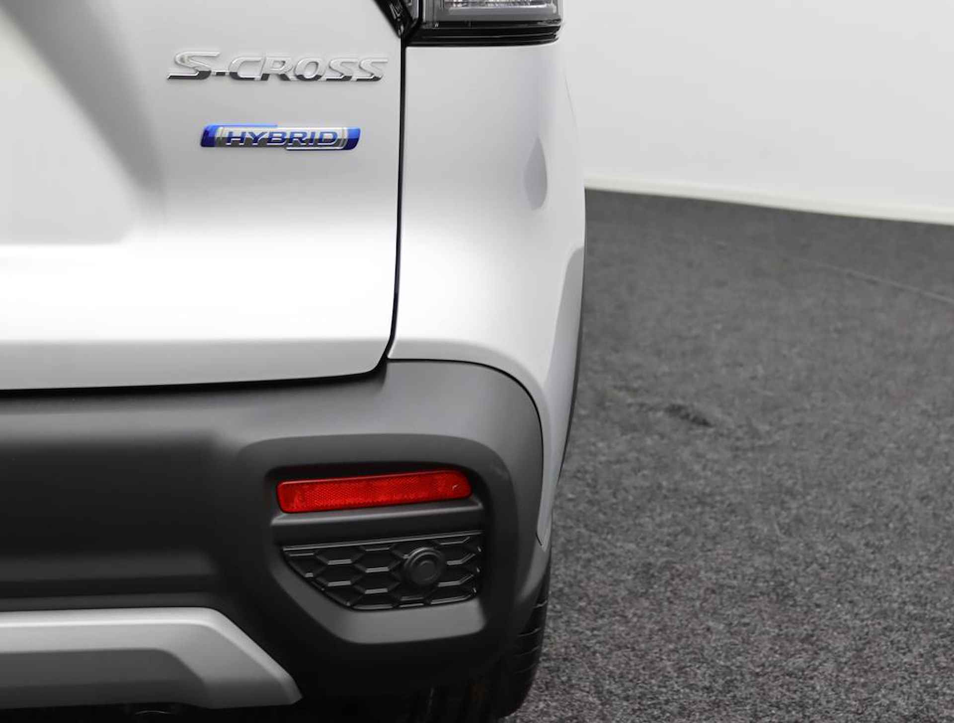 Suzuki S-Cross 1.4 Boosterjet Style Smart Hybrid |  6 Jaar Garantie | 360 Camera | Groot Scherm Navigatie | Dodehoek Detectie | Stoelverwarming | Suzuki Safety System Pro | DAB | Apple Carplay | Android Auto | - 38/49