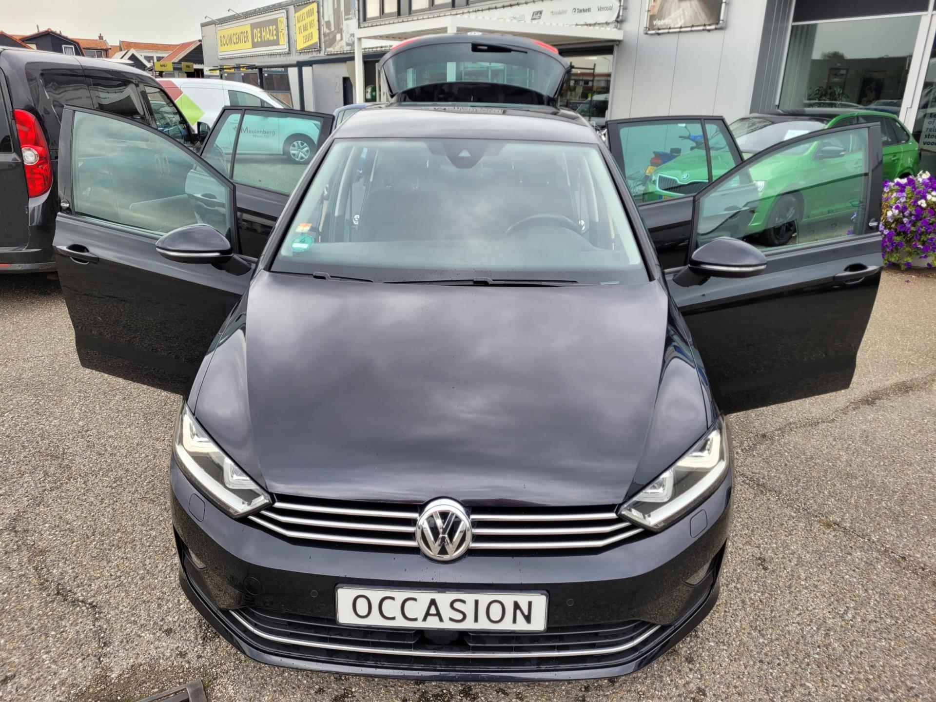 Volkswagen Golf Sportsvan 1.2 TSI Highline Business BlueMotion Automaat Sound Navi, Stoelverwarming, Parkeersensoren - 8/30