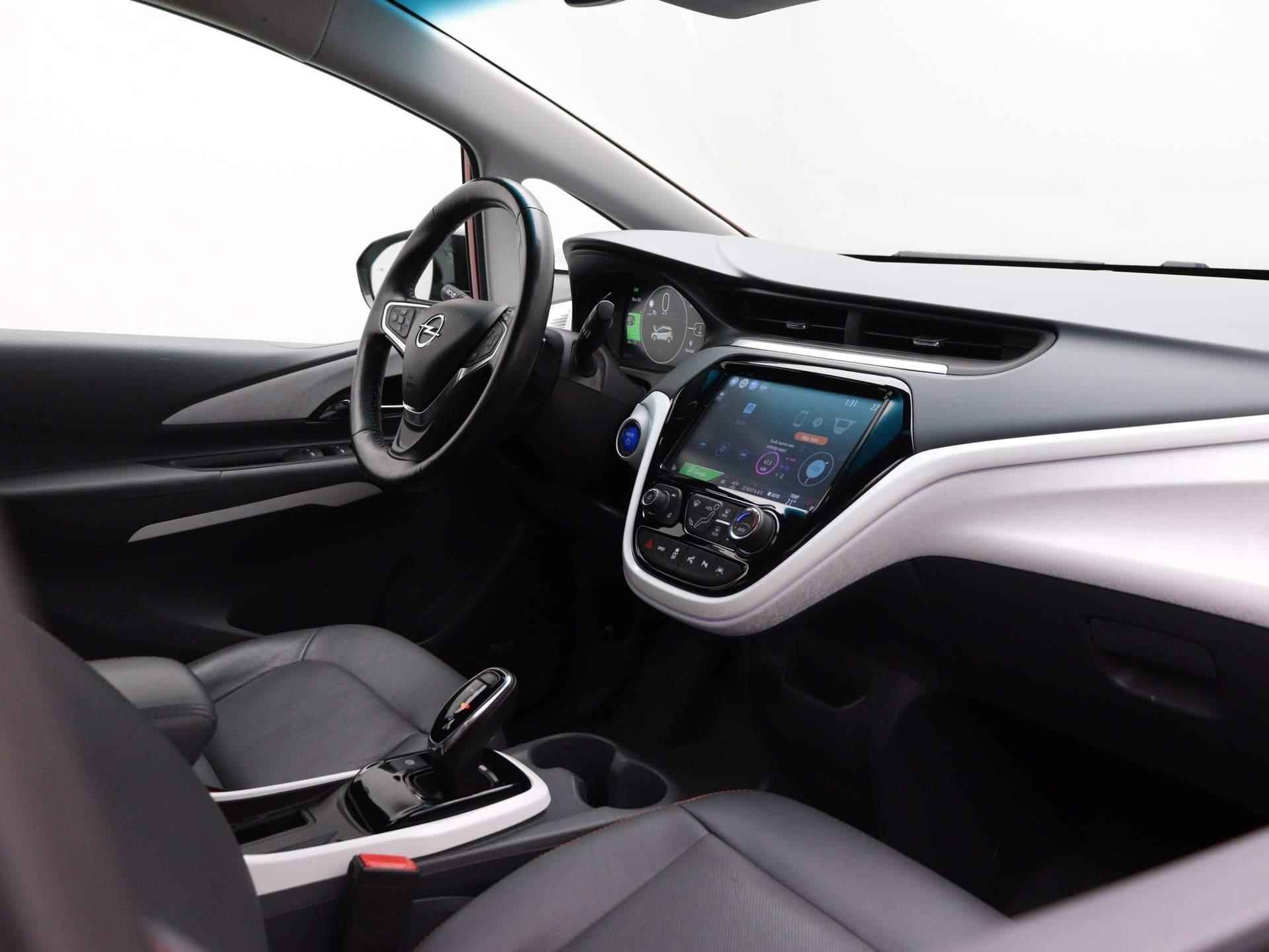 Opel Ampera-e Business executive 60 kWh | BOSE  | LEDEREN BEKLEDING| NAVIGATIE | ACHTERUITRIJCAMERA | STOELVERWARMING | STUURVERWARMING | CRUISE CONTROL | CLIMATE CONTROL | - 33/37