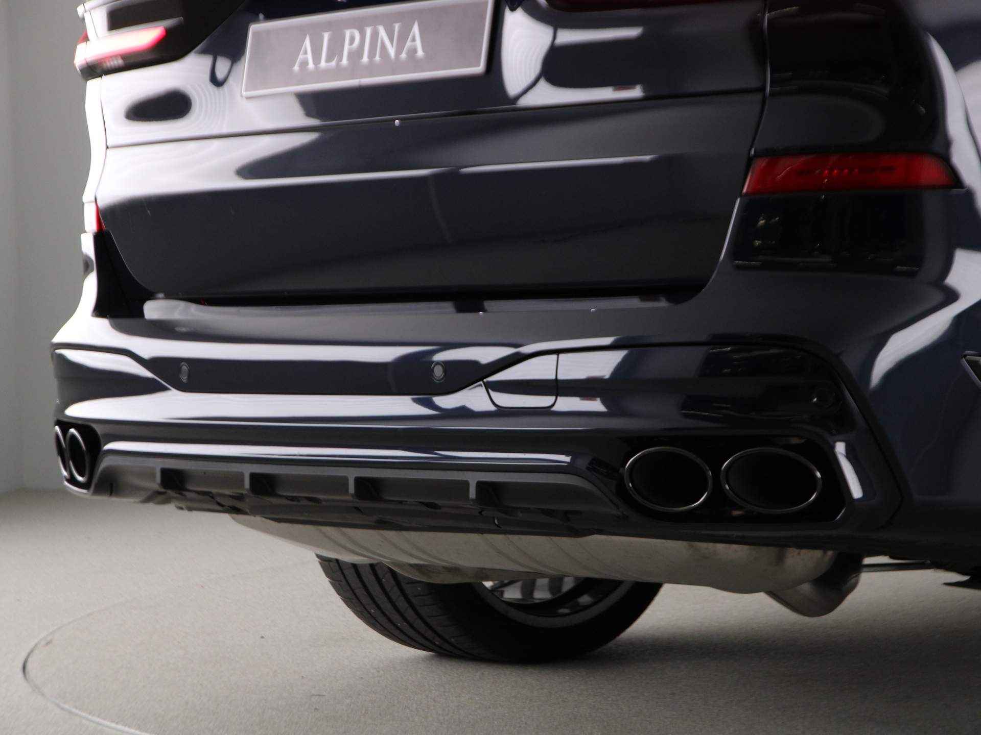 Alpina XB7 SWITCH-TRONIC Allrad - Carbon Black - Nr. 408 - 29/33