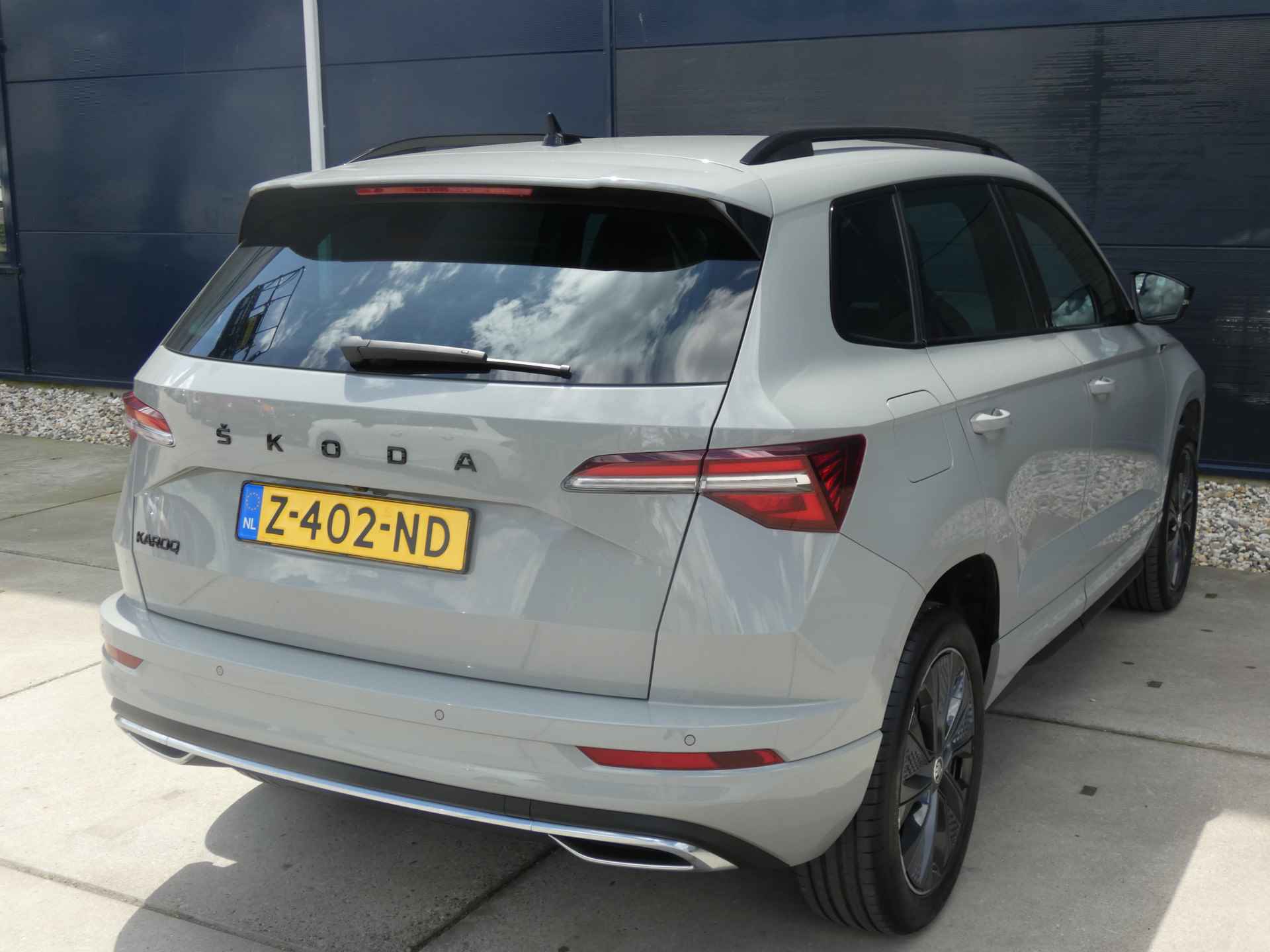 Škoda Karoq 1.5 TSI ACT Sportline Business Automaat | AppleCarplay | Camera - 5/53