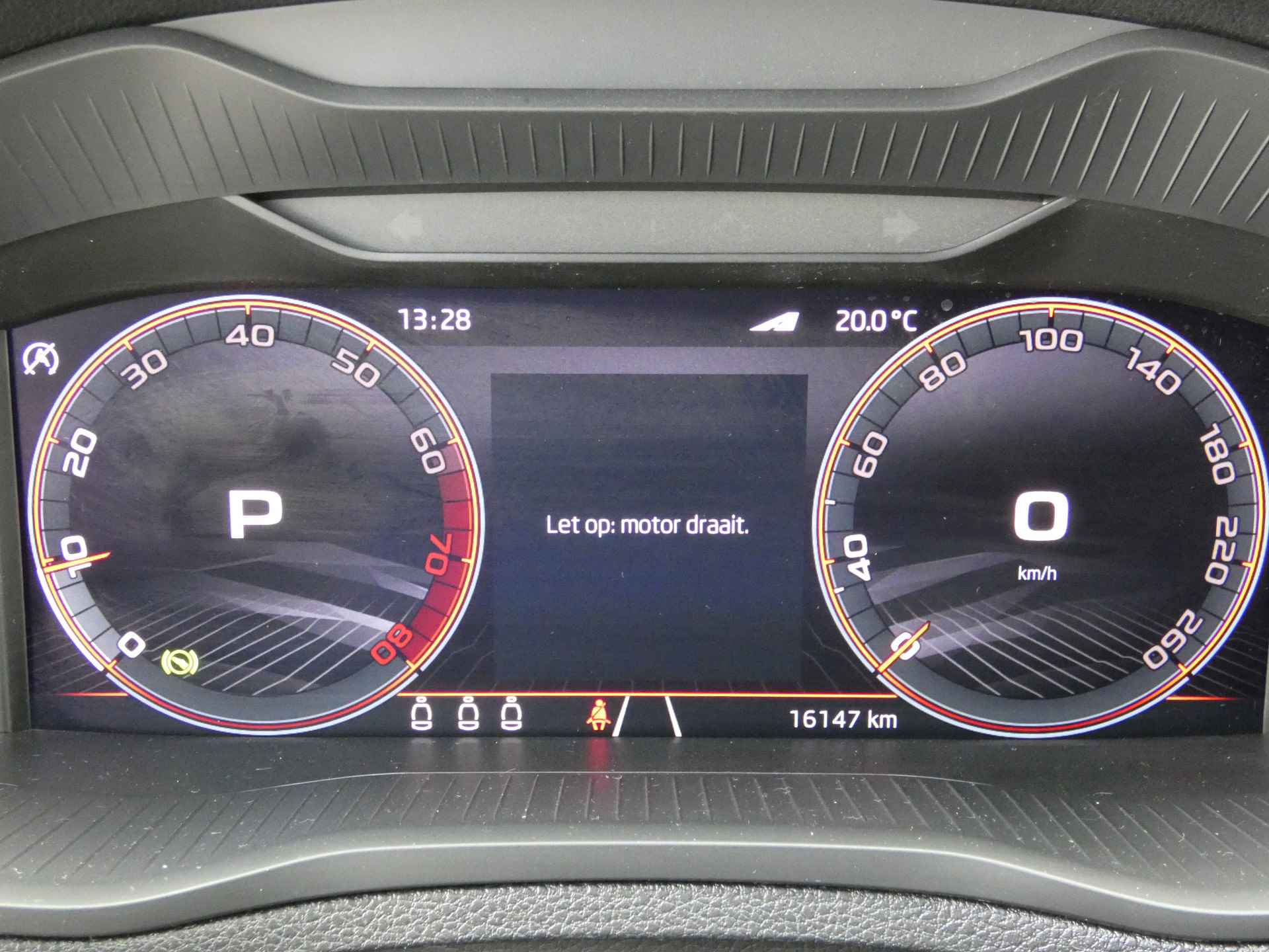 Škoda Karoq 1.5 TSI ACT Sportline Business Automaat | AppleCarplay | Camera - 28/53