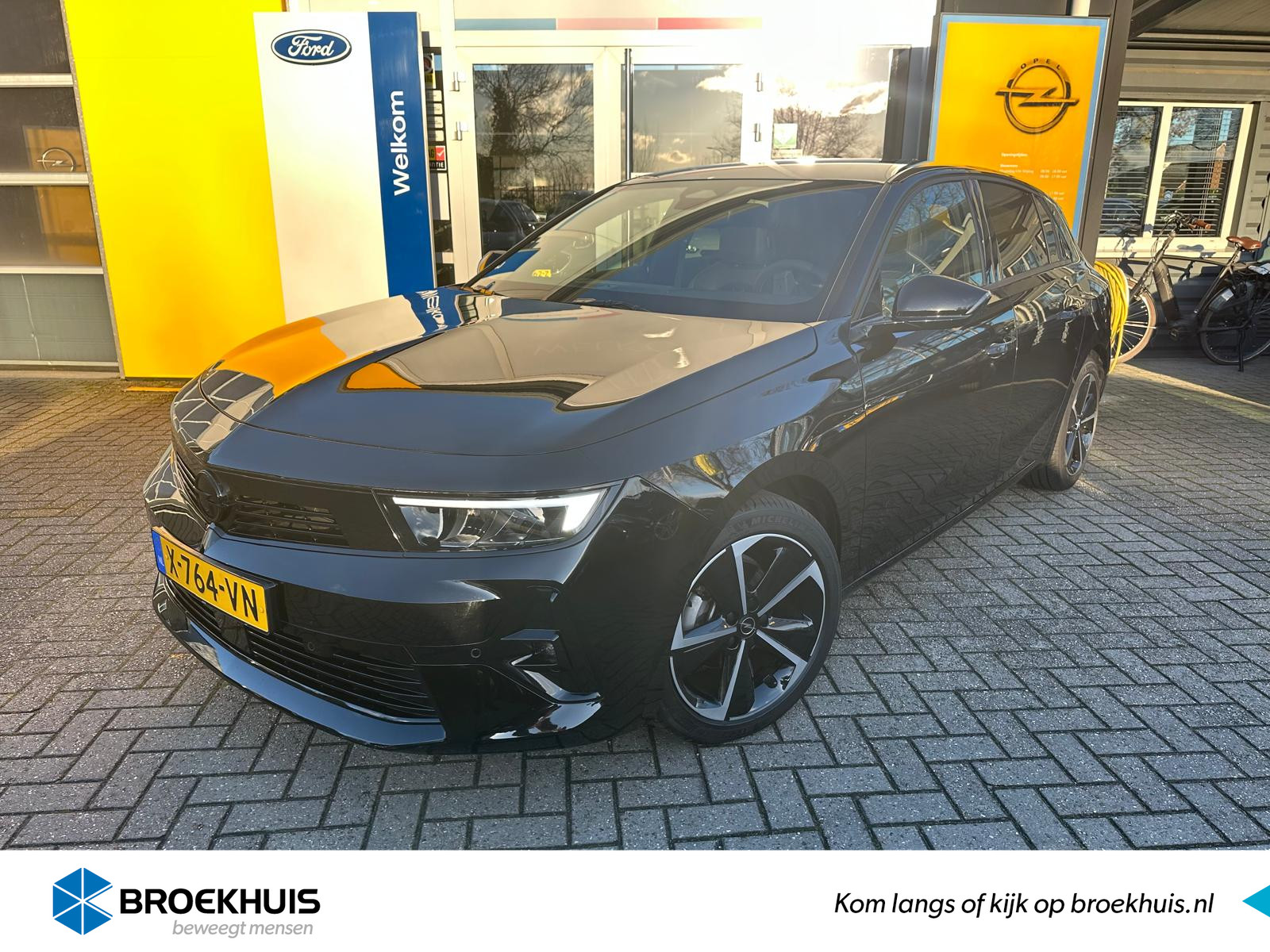 Opel Astra 1.2 Turbo 130PK GS-LINE | AGR-COMFORTSTOEL| STOEL- EN STUURVERWARMING| NAVIGATIE| RONDOM CAMERA| PARKEERSENSOREN V+A|