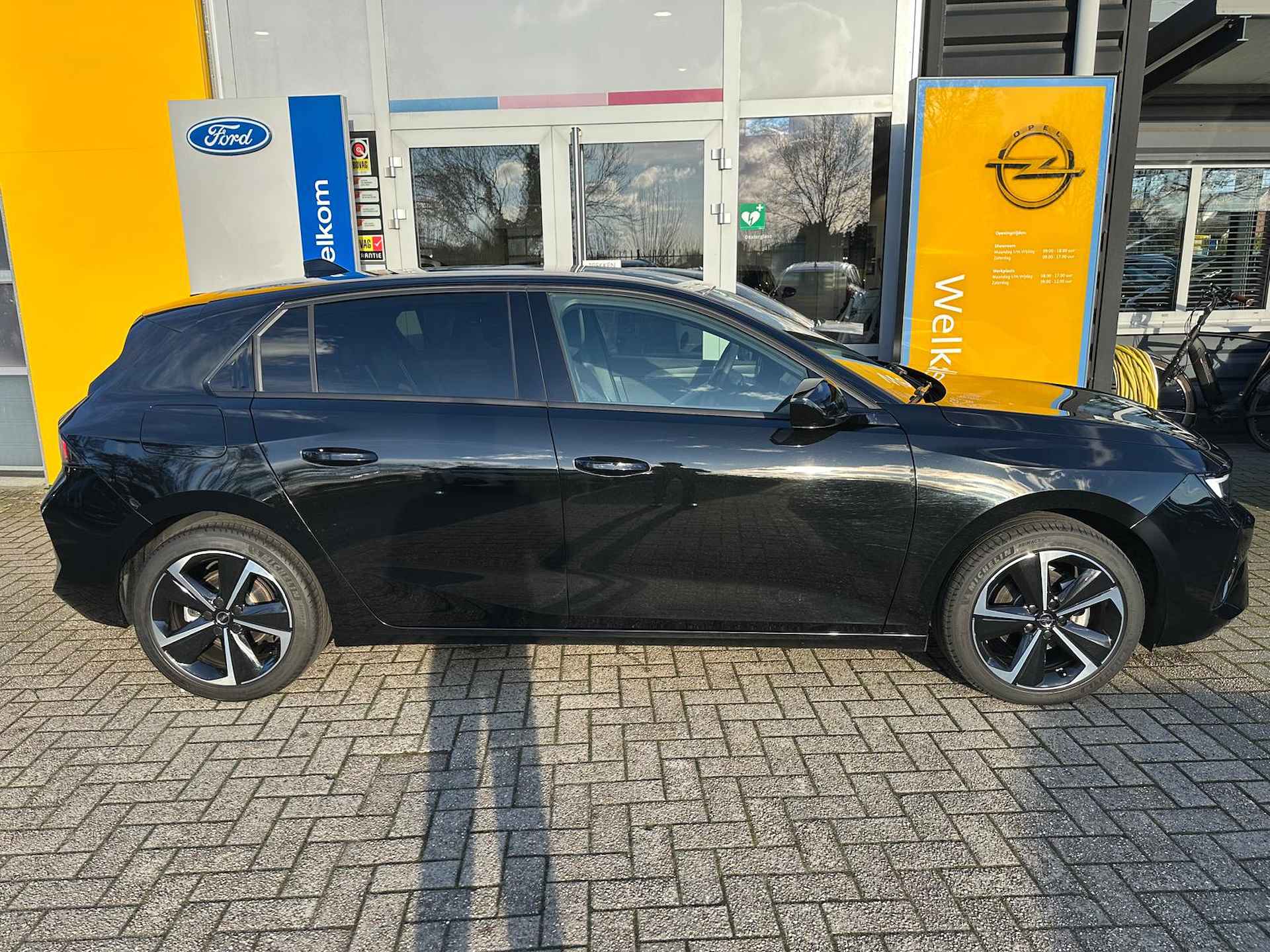 Opel Astra 1.2 Turbo 130PK GS-LINE | AGR-COMFORTSTOEL| STOEL- EN STUURVERWARMING| NAVIGATIE| RONDOM CAMERA| PARKEERSENSOREN V+A| - 8/33