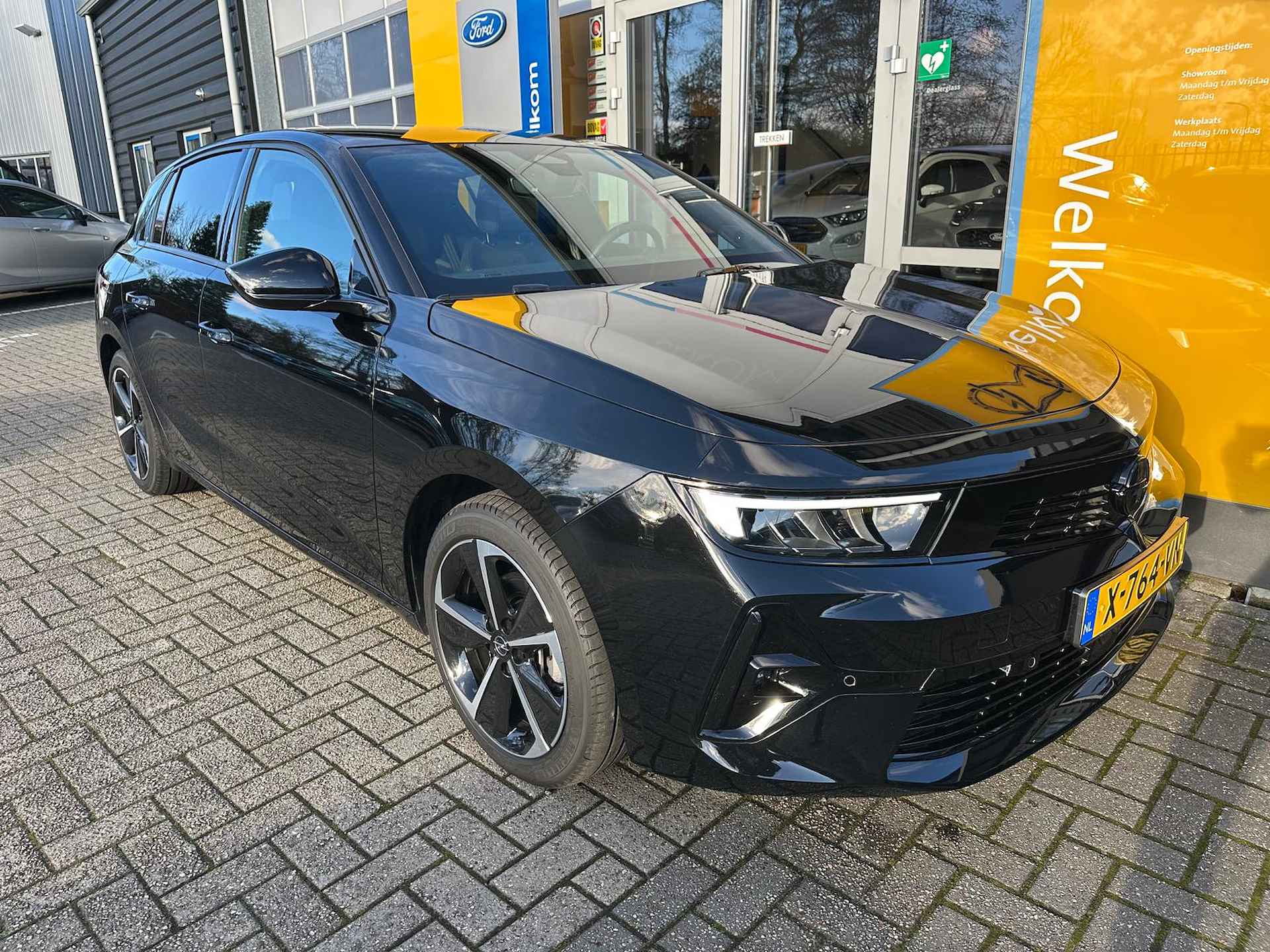 Opel Astra 1.2 Turbo 130PK GS-LINE | AGR-COMFORTSTOEL| STOEL- EN STUURVERWARMING| NAVIGATIE| RONDOM CAMERA| PARKEERSENSOREN V+A| - 9/33