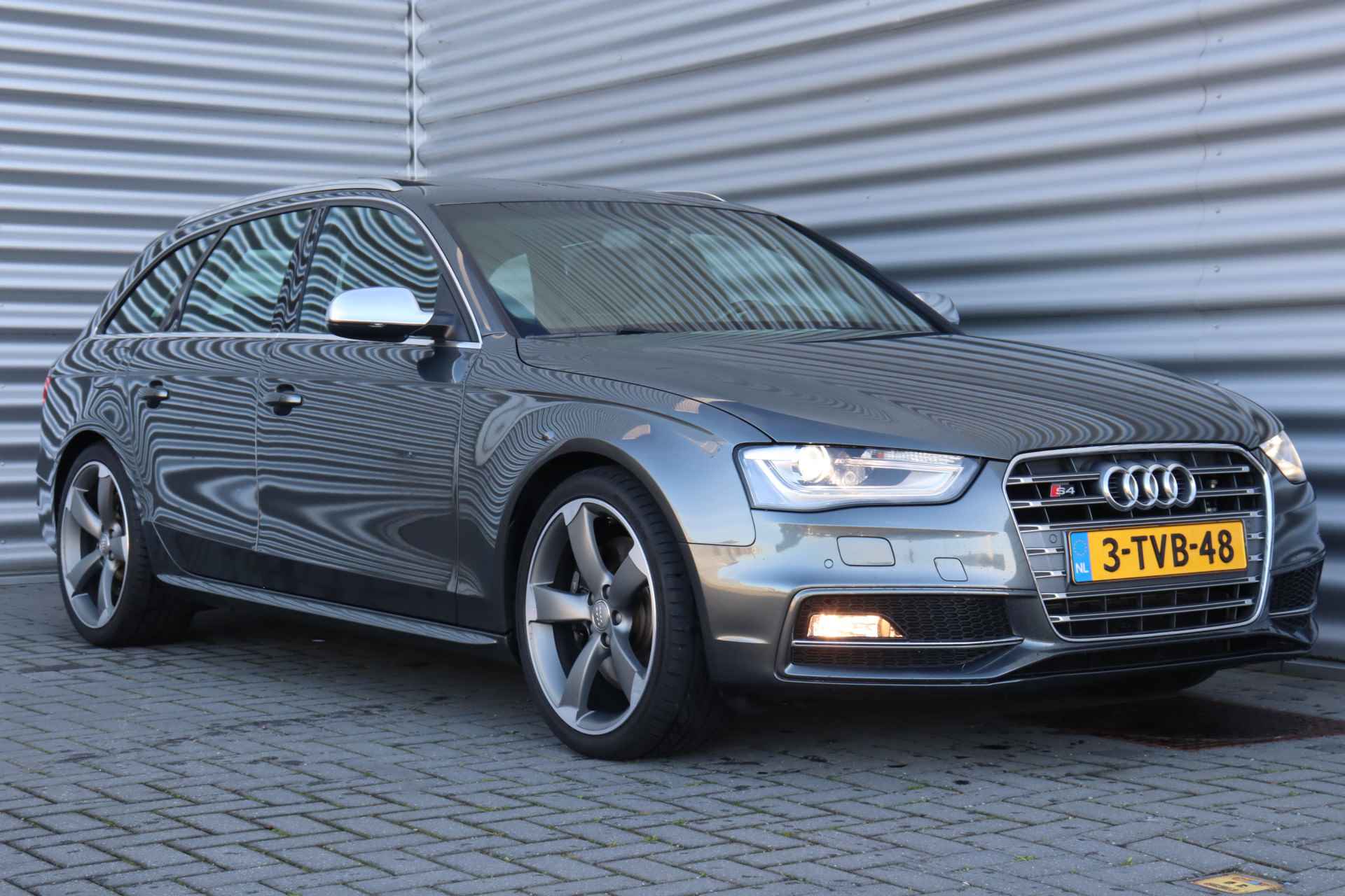 Audi S4 Avant 3.0 TFSI 334PK QUATTRO PRO LINE S AUTOMAAT / NAVI / LEDER / CLIMA / XENON / PDC / CAMERA / 19" INCH ROTOR / AFN. TREKHAAK - 4/45