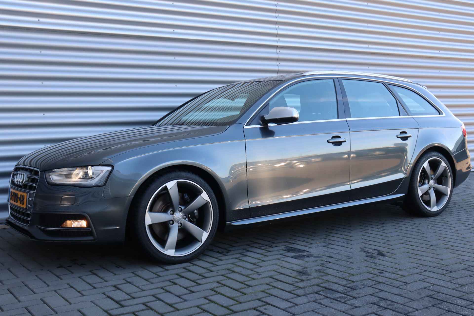 Audi S4 Avant 3.0 TFSI 334PK QUATTRO PRO LINE S AUTOMAAT / NAVI / LEDER / CLIMA / XENON / PDC / CAMERA / 19" INCH ROTOR / AFN. TREKHAAK - 6/45