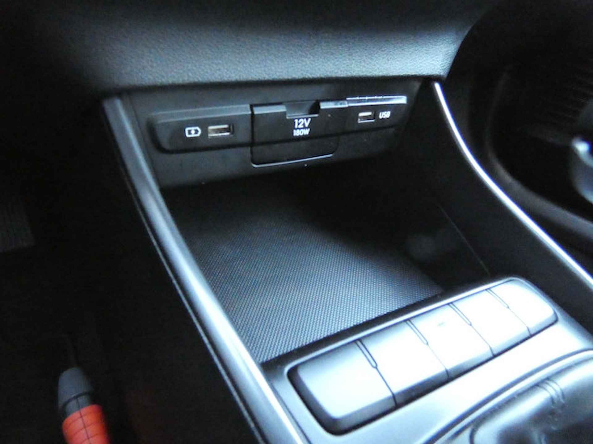 Hyundai i20 1.0 T-GDI Comfort Automaat | Parkeersensoren | Multimedia scherm - 20/35