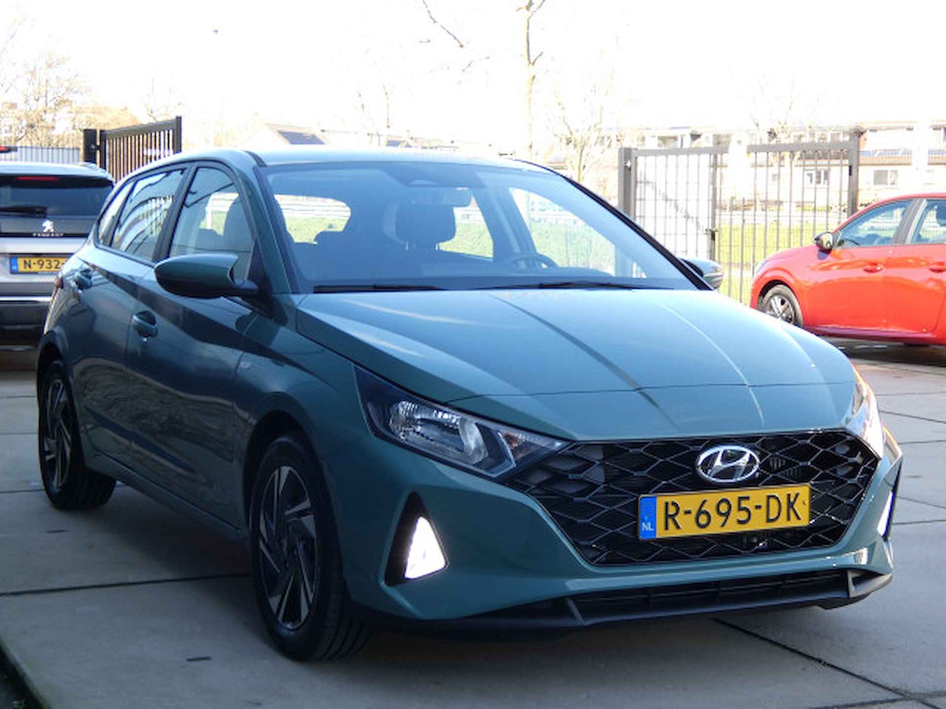 Hyundai i20 1.0 T-GDI Comfort Automaat | Parkeersensoren | Multimedia scherm - 25/35