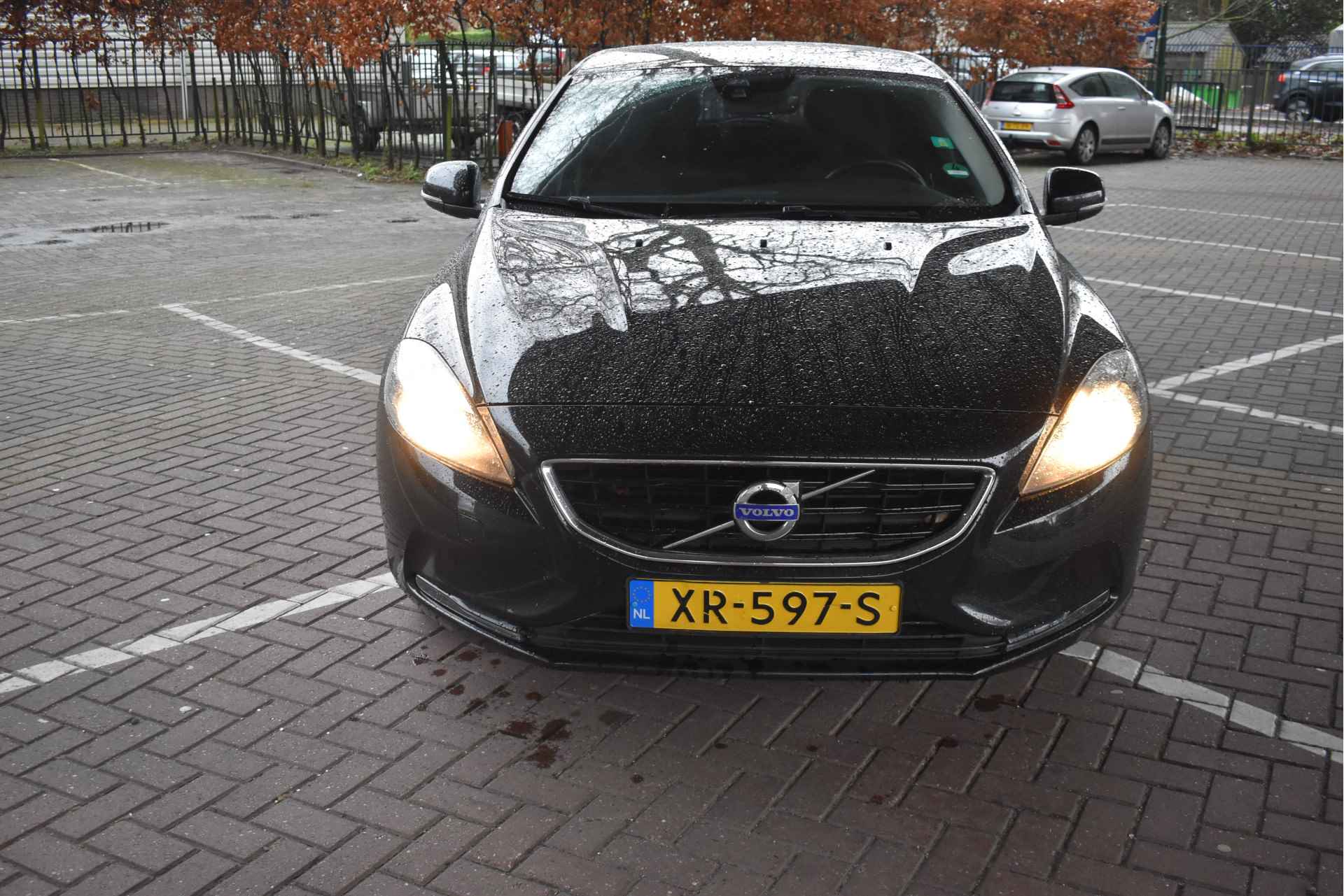 Volvo V40 2.0 T2 Summum, ZOMER EN WINTERBANDEN OP VELG, ALTIJD ZELF ONDERHOUDEN - 5/26