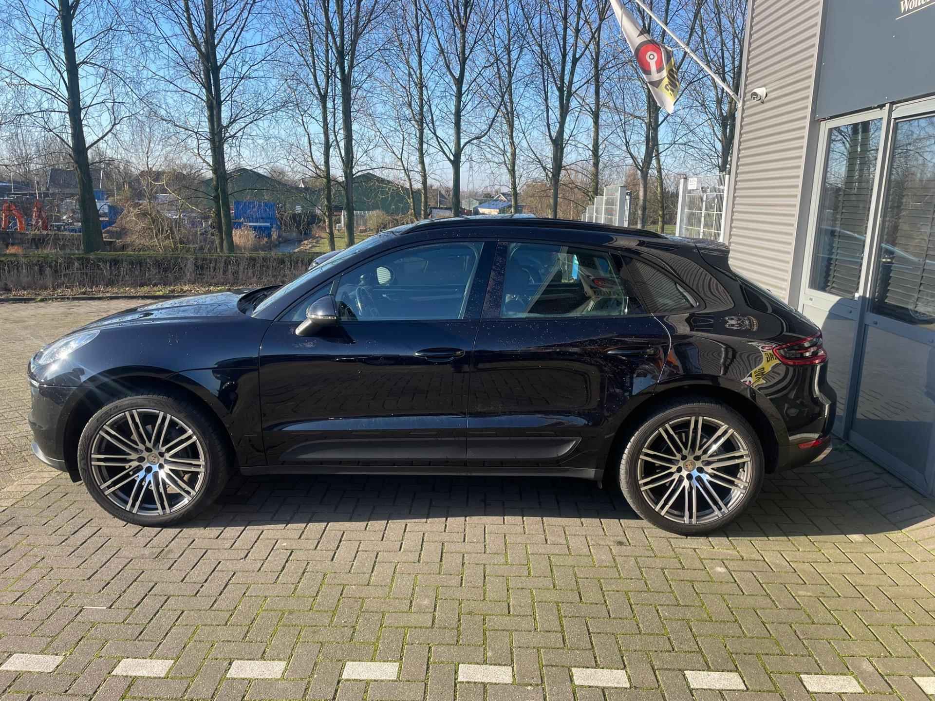 Porsche Macan 2.0 - 7/29