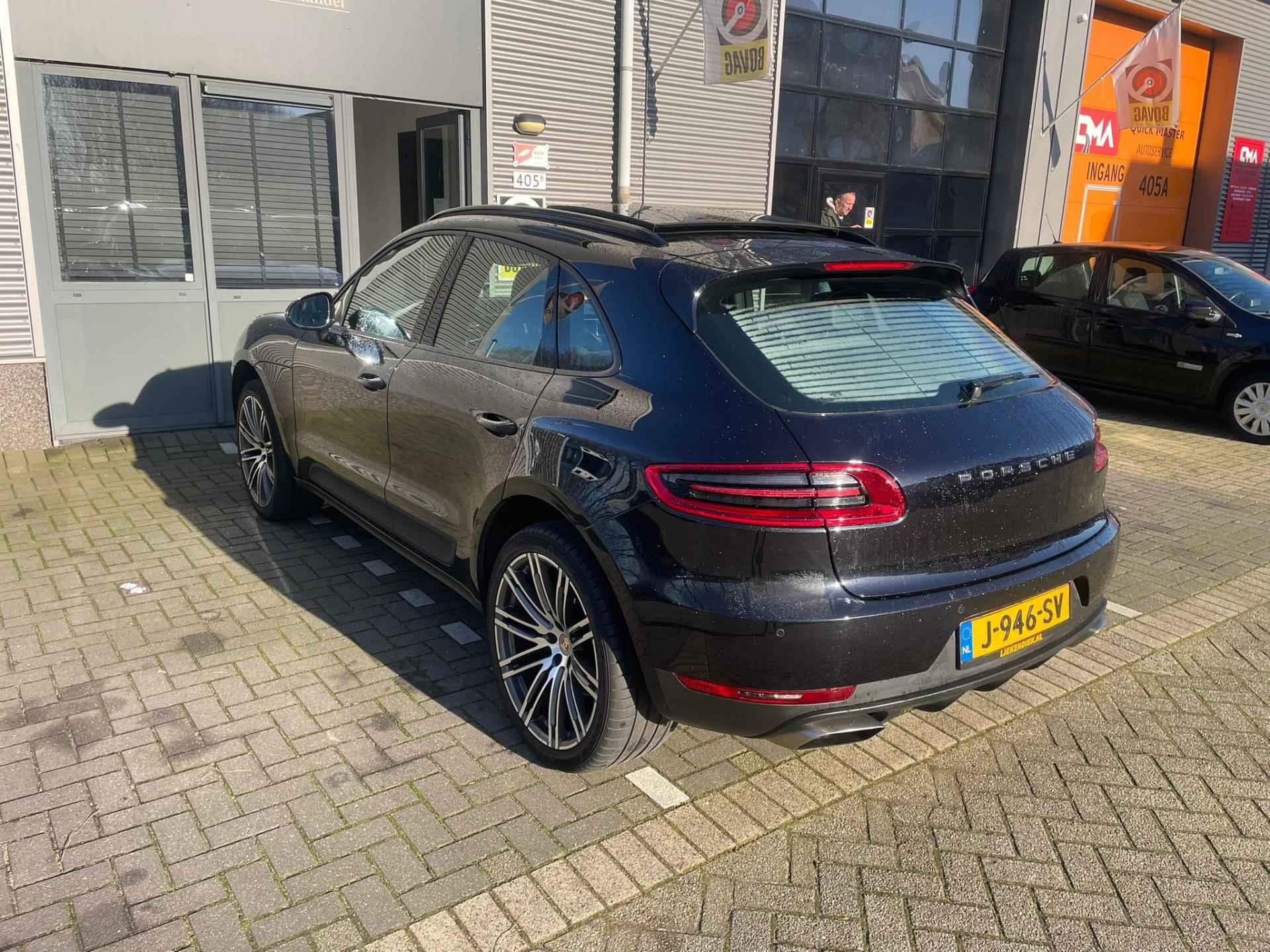 Porsche Macan 2.0 - 8/29