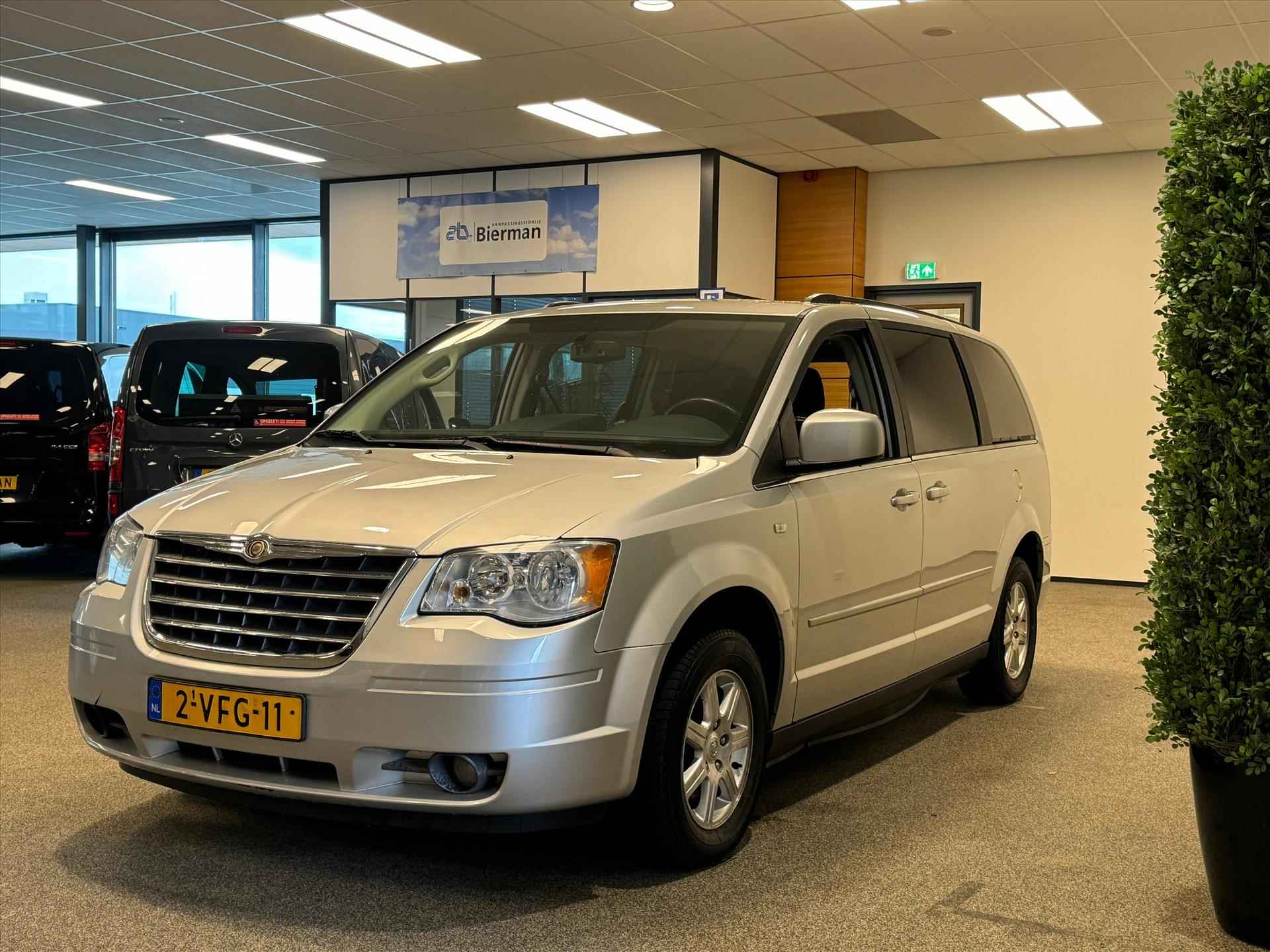 Chrysler Grand-Voyager Rolstoelauto Automaat Rolstoel voorin - 12/34