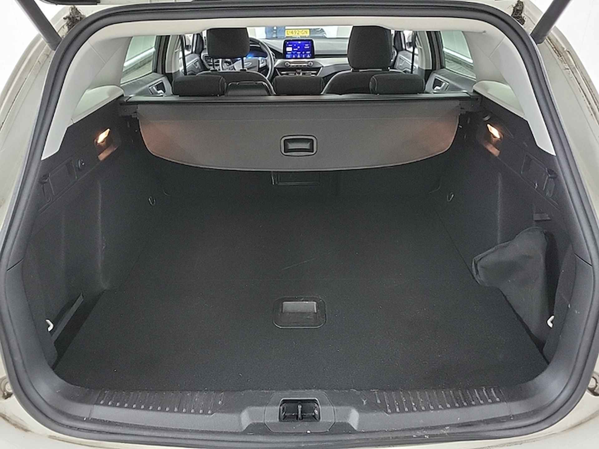 Ford FOCUS Wagon 1.0 EcoBoost Titanium X Business 1e-Eig. FORD-Dealer-Onderh. BOVAG-Dealer-Onderh. NL-AUTO.  Navigatie/Apple-Carplay/Android-Auto, Keyless-Entry, Achteruitrijcamera, Parkeersensoren-V+A, Elektrische-Achterklep, Stoel-Verwarming, Privacy-Glas - 14/22