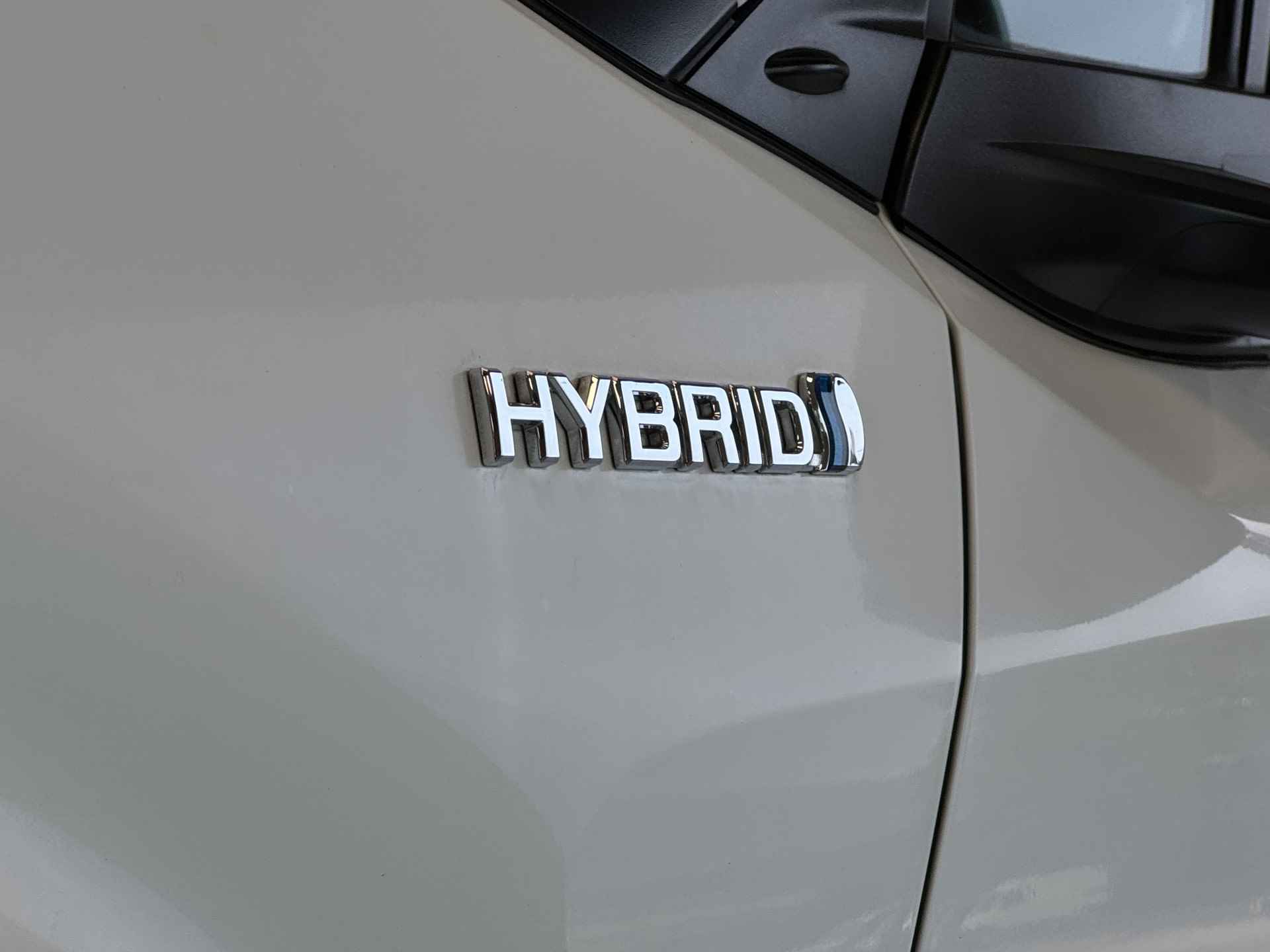 Toyota C-HR 1.8 Hybrid Dynamic | ALL IN PRIJS !!! | Navigatie | Voorstoelen verwarmd | Cruise control Adaptive | Airco | Rijklaar + 12 Maand BOVAG Garantie - 23/32