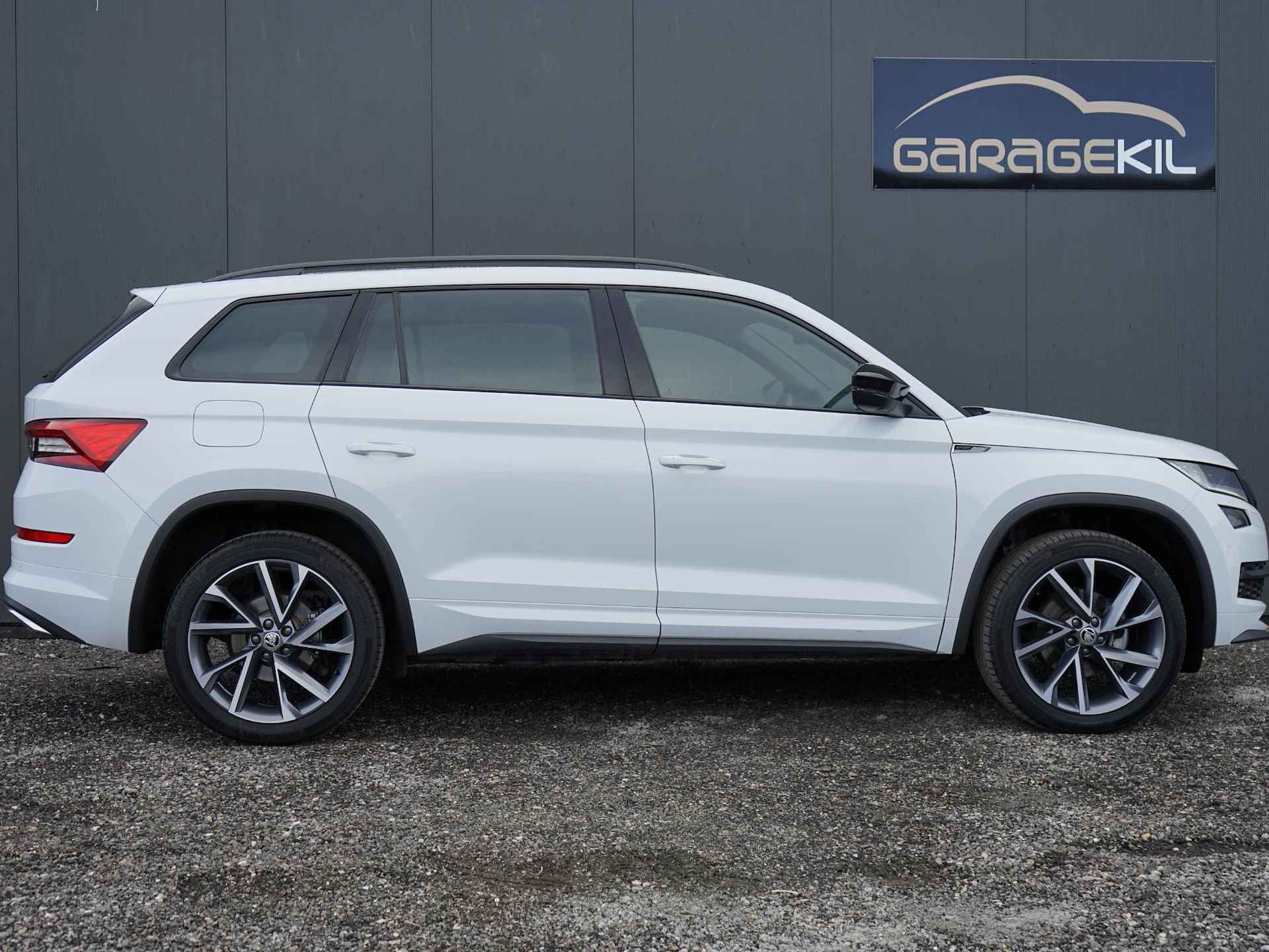 Skoda Kodiaq 1.5 TSI Sportline Business 1ste eig. / Dealeronderh. / 360 camera / Keyless / SmartLink / Elektr. achterklep - 5/33