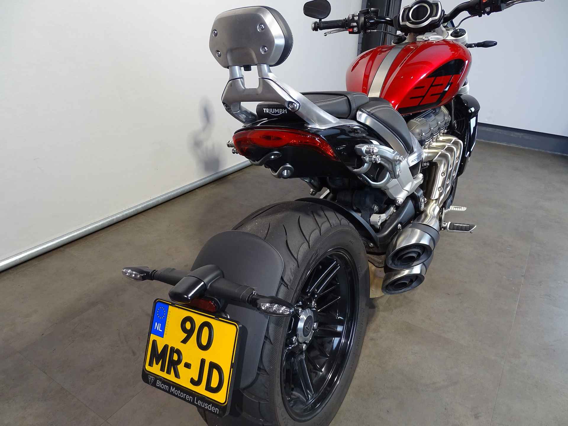 Triumph ROCKET III R 221 - 8/10