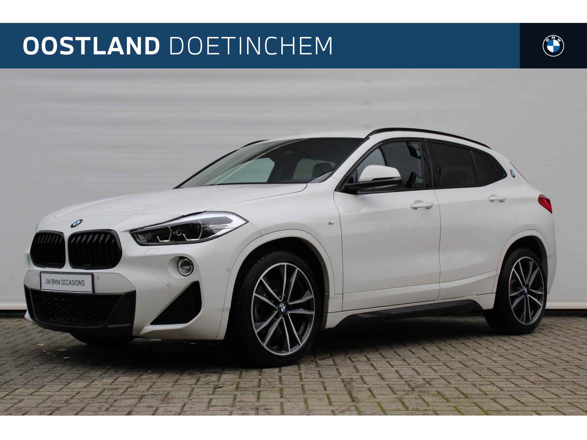 BMW X2 sDrive20i M Sport Automaat / Achteruitrijcamera / Sportstoelen / Comfort Access / Head-Up / LED / Park Assistant / Stoelverwarming