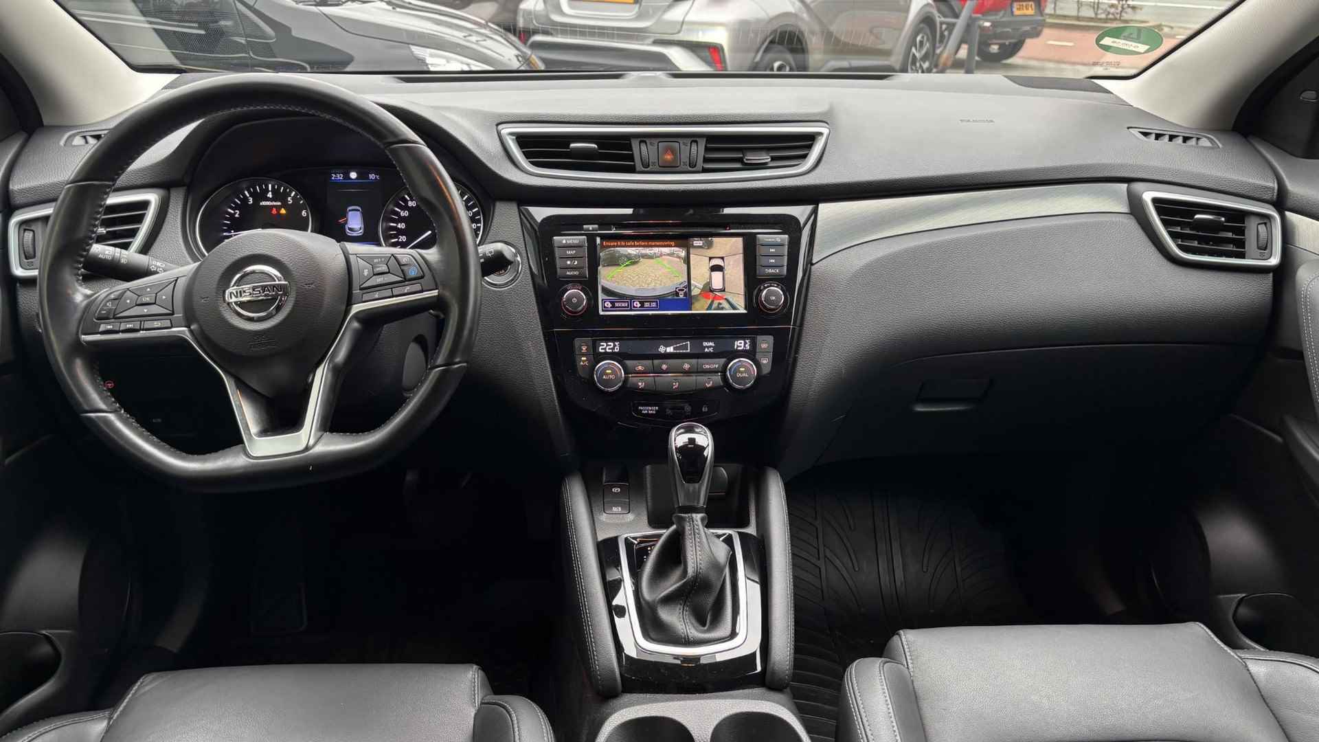 Nissan Qashqai 1.3 DIG-T Tekna | Panoramadak - 4/26