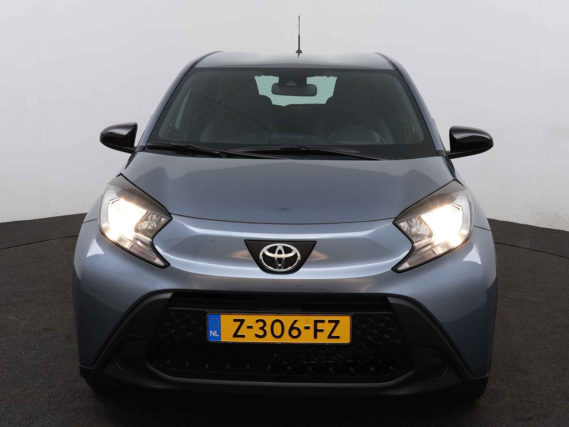 Toyota Aygo X 1.0 VVT-i MT play | Cloud Navigatie | Camera | Airco | - 25/38