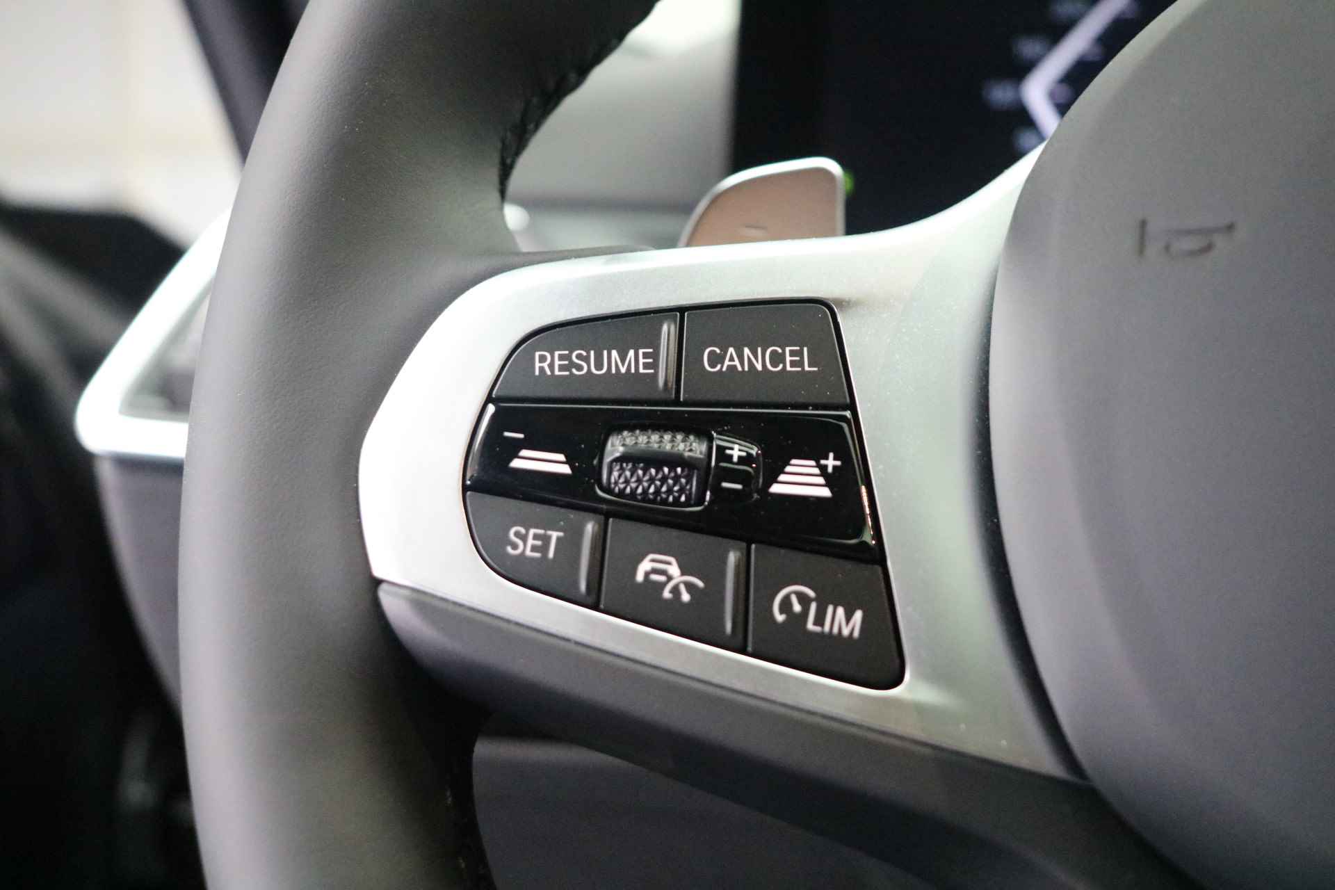 BMW 2 Serie Coupé M240i xDrive Automaat / Schuif-kanteldak / Adaptieve LED / Adaptief M Onderstel / Active Cruise Control / Parking Assistant / Comfort Access - 14/25