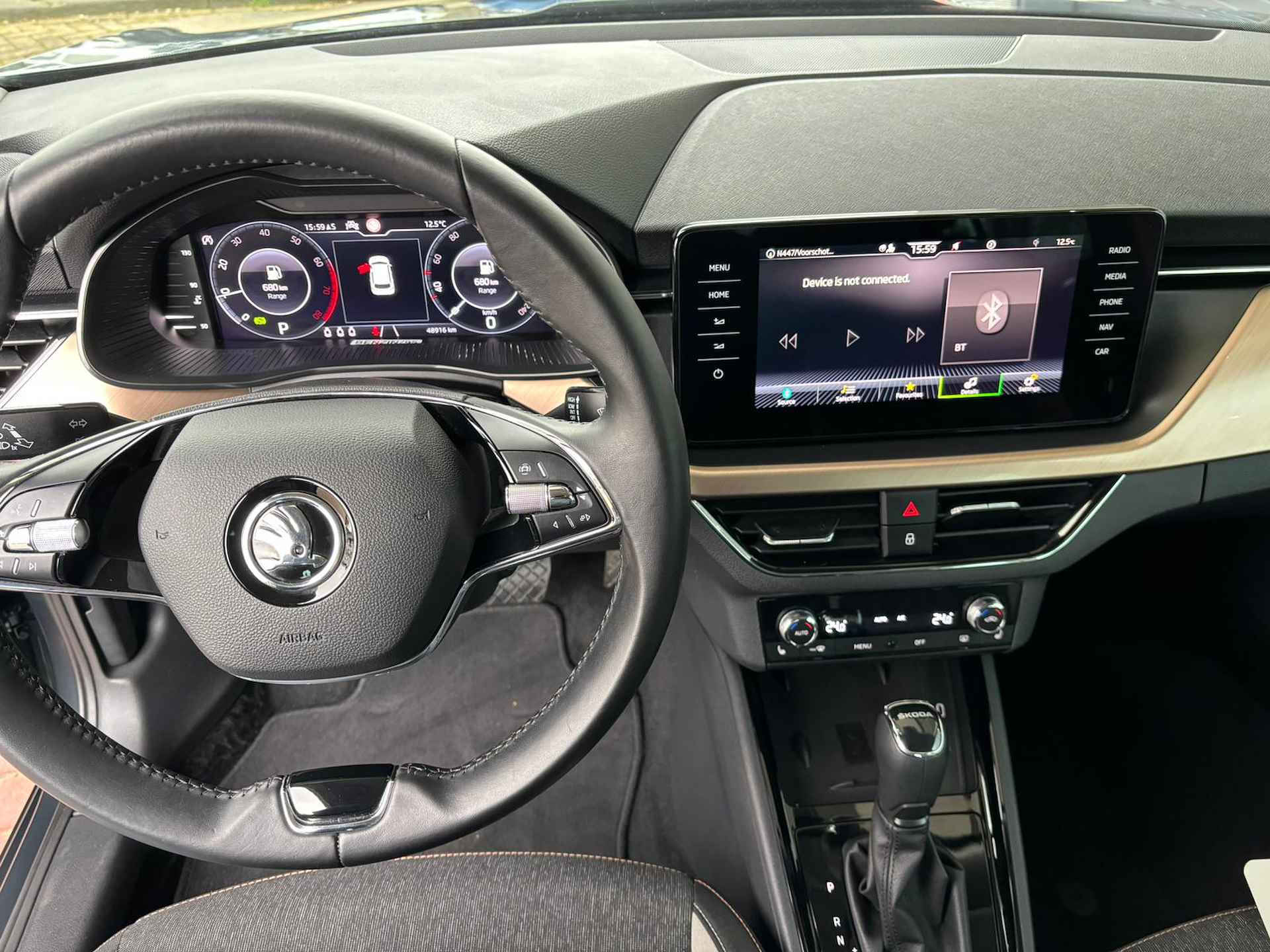 Škoda Kamiq 1.0 TSI Style / LED / Digitale cockpit / Navi / Camera / Stoelverwarming / Trekhaakvoorbereiding / Keyless - 17/23