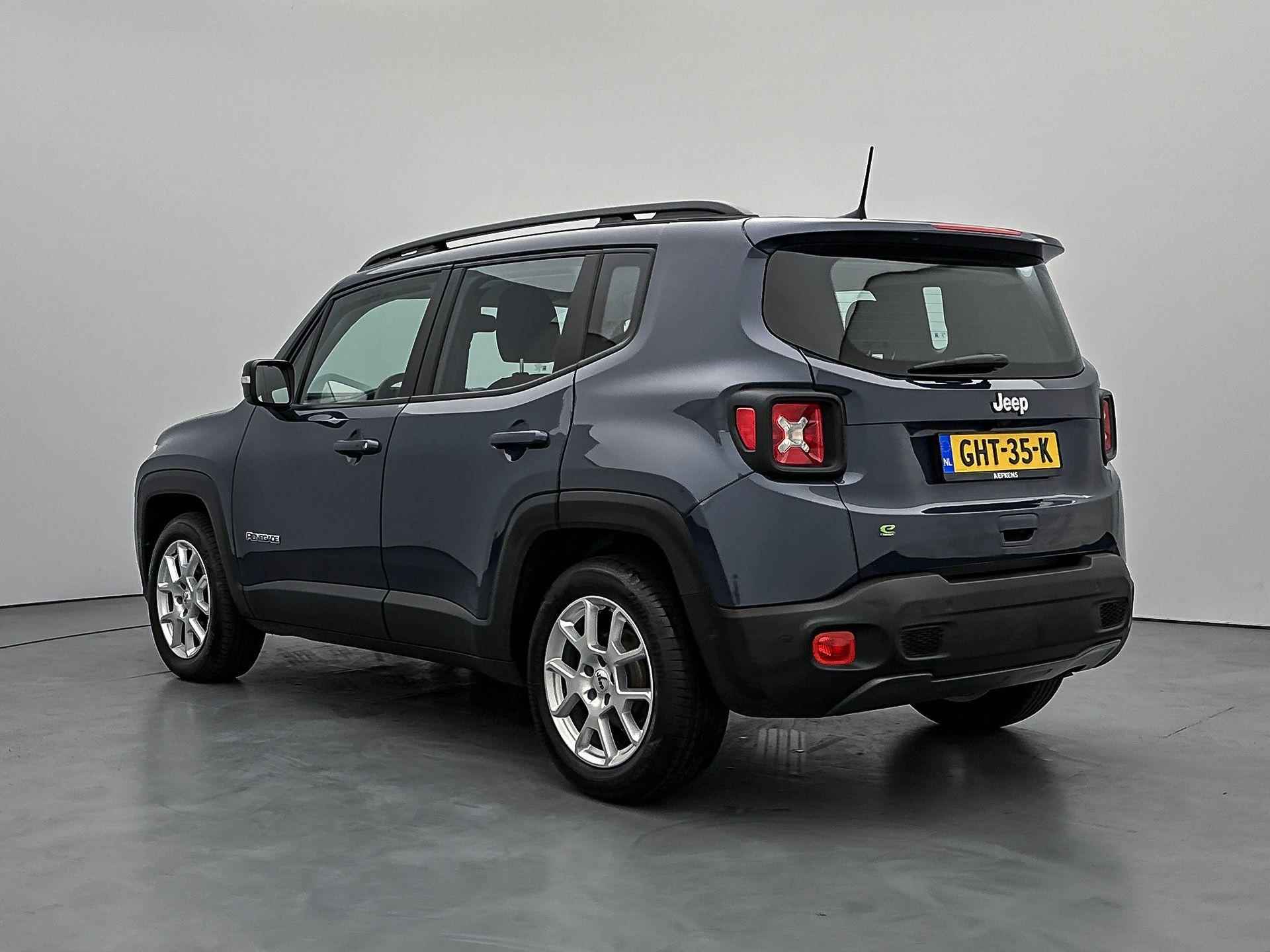 Jeep Renegade SUV S e-Hybrid 130 pk Automaat | Navigatie | Achteruitrijcamera | Lederen Bekleding | Voorstoelen Verwarmd | Keyless Entry/Start | Dodehoek Detectie | Adaptieve Cruise Control | Climate Control | LED Koplampen | 19" Lichtmetalen Velgen | Apple Carplay/Android Auto | - 6/33