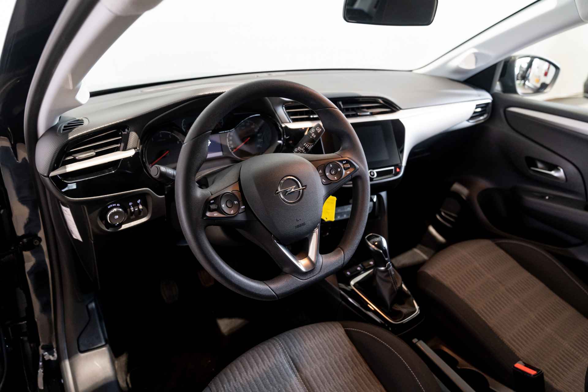 Opel Corsa 1.2 Edition | Origineel Nederlandse Auto | NAP | Apple Carplay & Android Auto | Parkeersensoren | Donker Glas achter | - 12/30