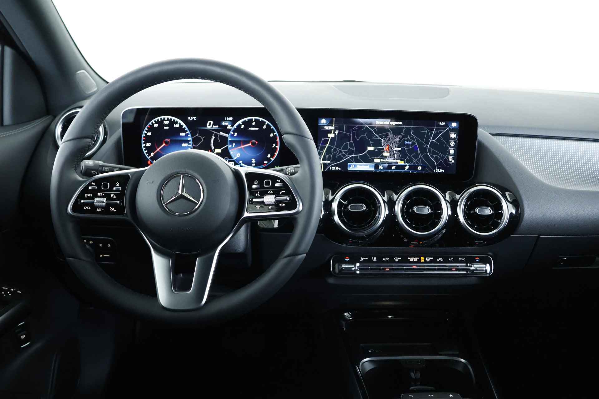 Mercedes-Benz GLA 250 4MATIC Progressive / LED / NAVI / CarPlay / Leder / Cam / DAB+ - 13/35