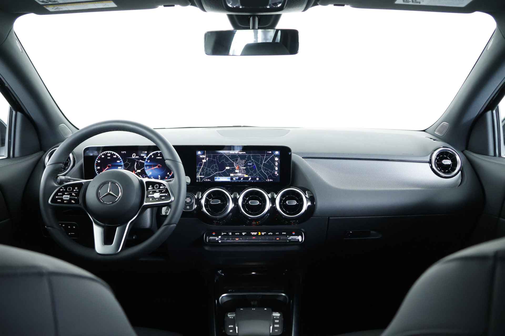 Mercedes-Benz GLA 250 4MATIC Progressive / LED / NAVI / CarPlay / Leder / Cam / DAB+ - 33/35