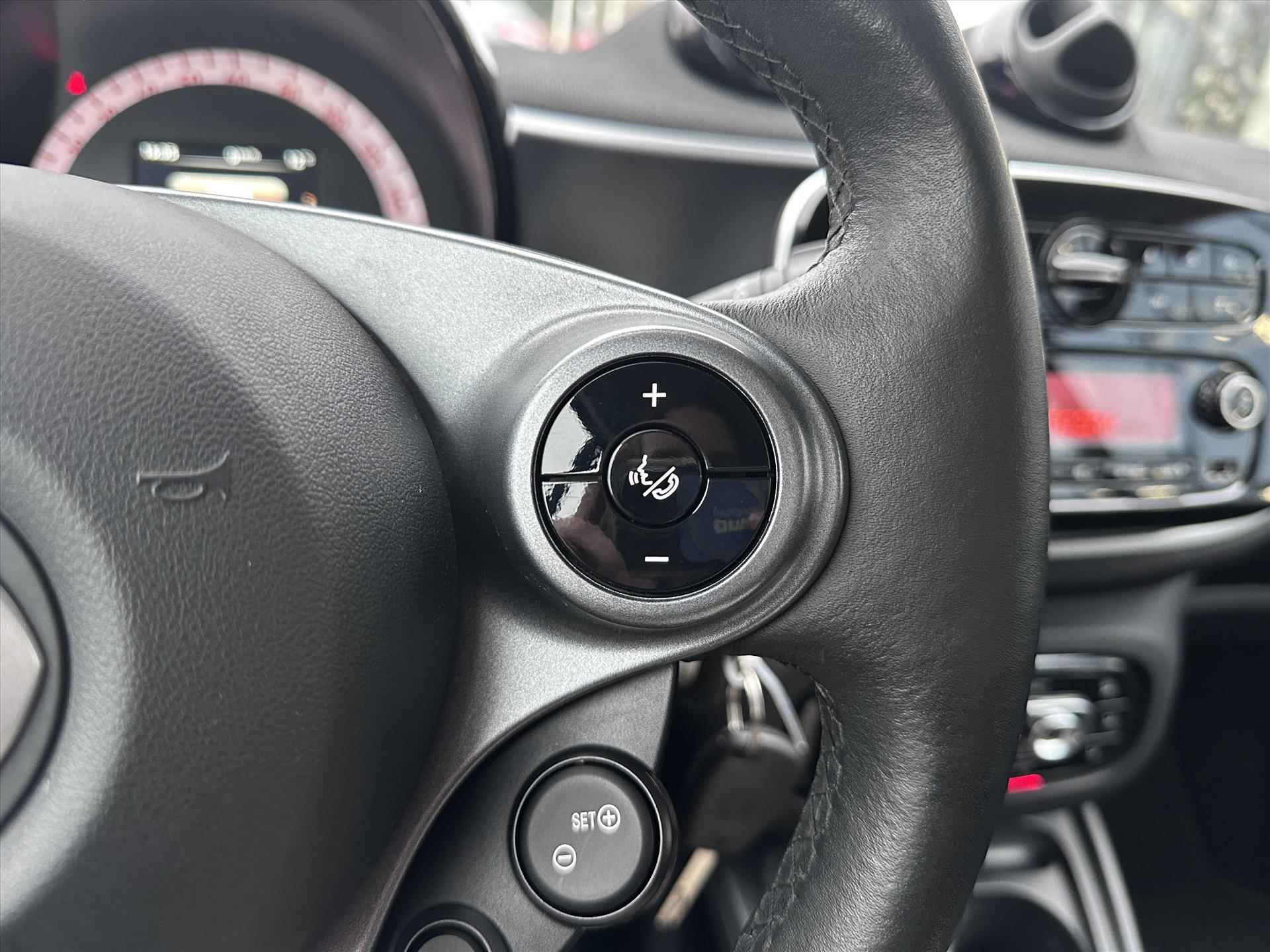 smart Fortwo Coupé EQ 82pk / Airco / Stoelverwarming / Nieuw staat! - 10/38