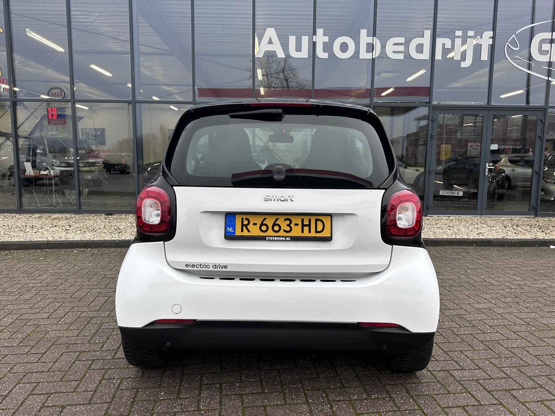 smart Fortwo Coupé EQ 82pk / Airco / Stoelverwarming / Nieuw staat! - 21/38