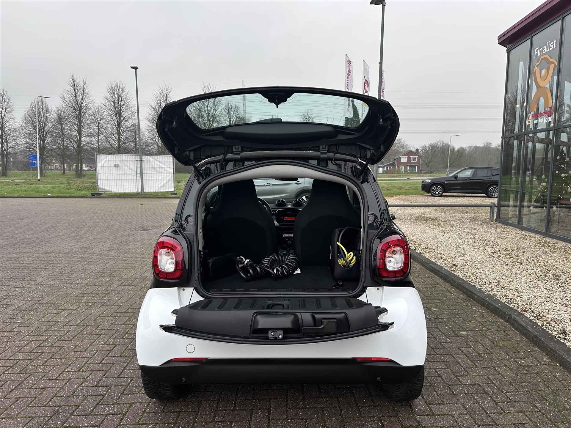 smart Fortwo Coupé EQ 82pk / Airco / Stoelverwarming / Nieuw staat! - 23/38