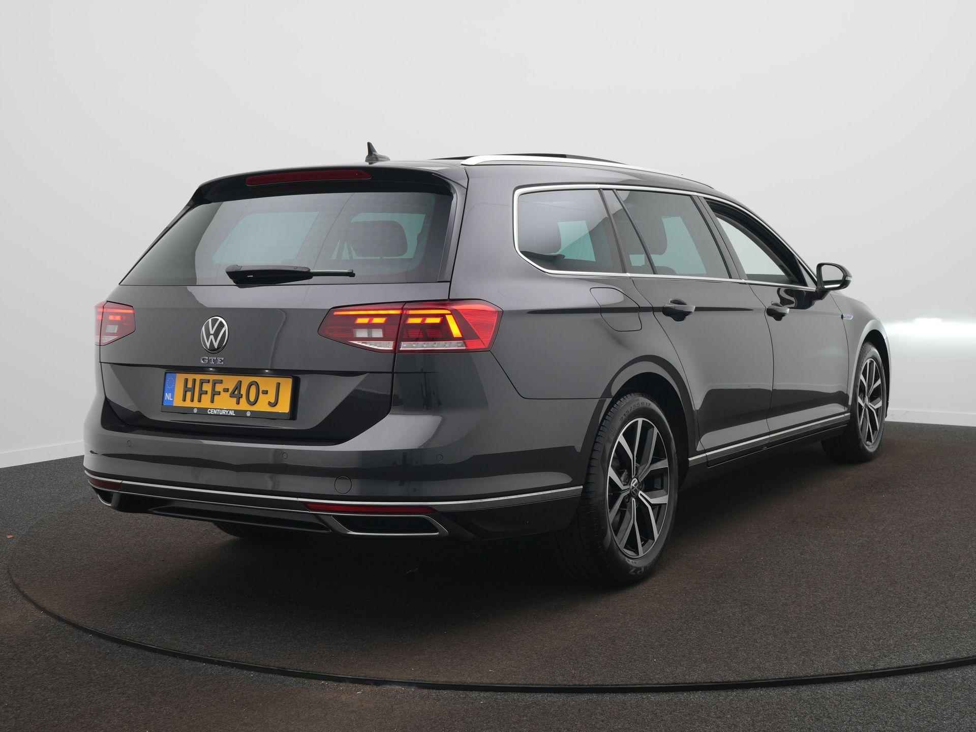 Volkswagen Passat Variant 1.4 TSI PHEV GTE Business Panoramadak - Navigatie - Stoelverwarming - Clima - 5/62