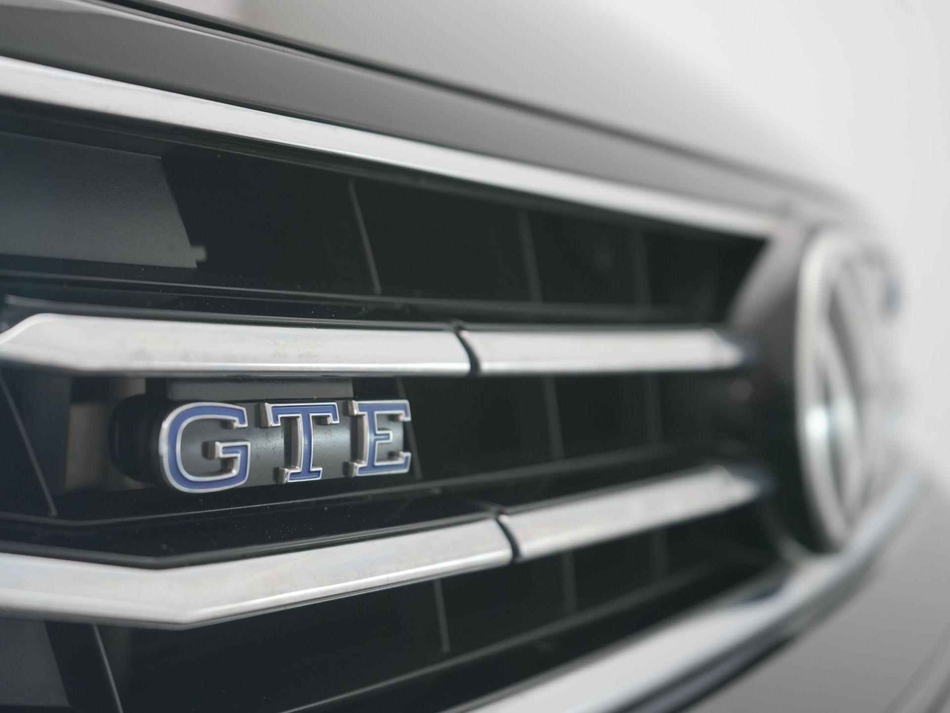 Volkswagen Passat Variant 1.4 TSI PHEV GTE Business Panoramadak - Navigatie - Stoelverwarming - Clima - 59/62