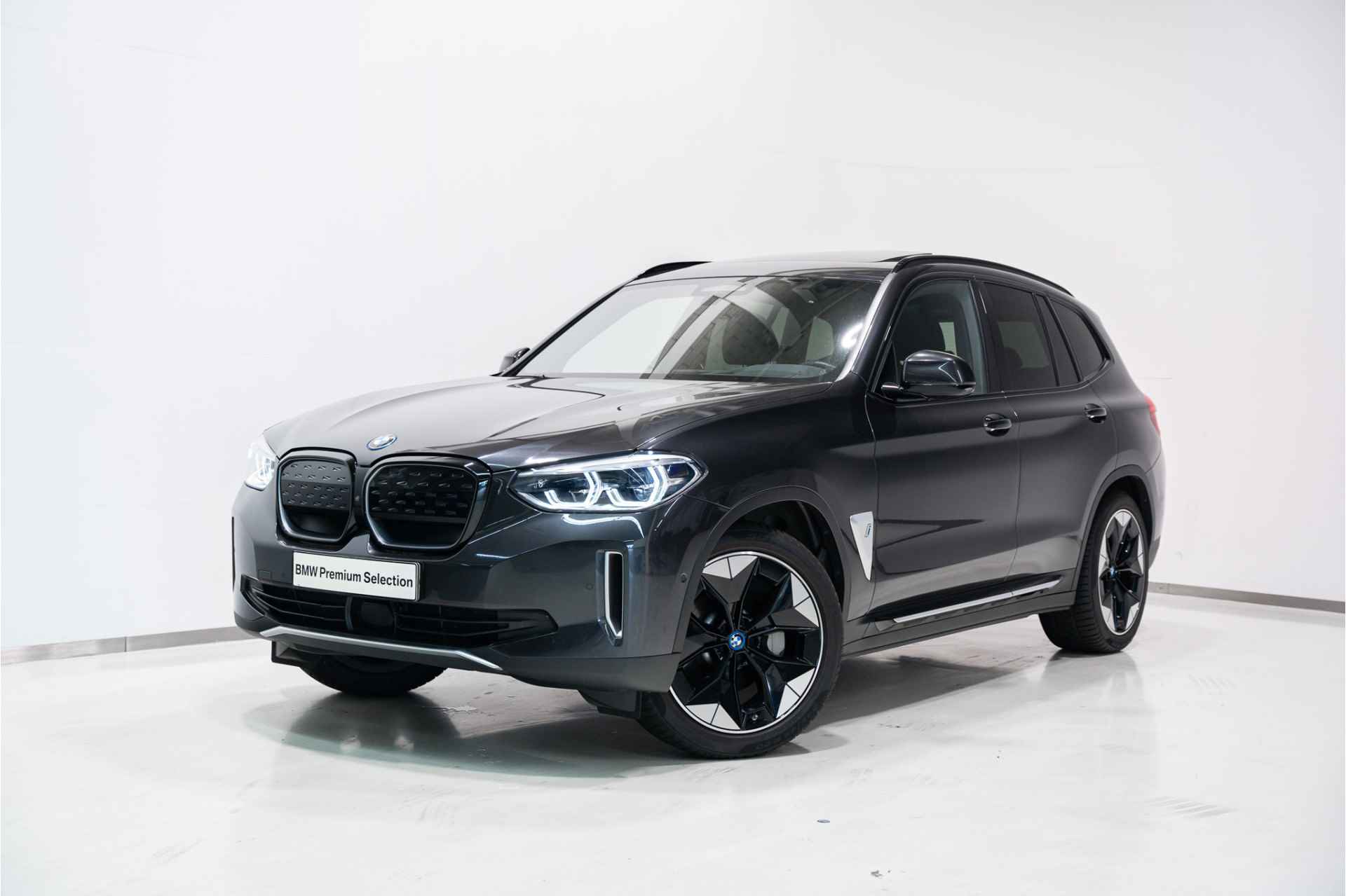 BMW iX3 High Executive M Sportpakket Shadow Line - 1/29