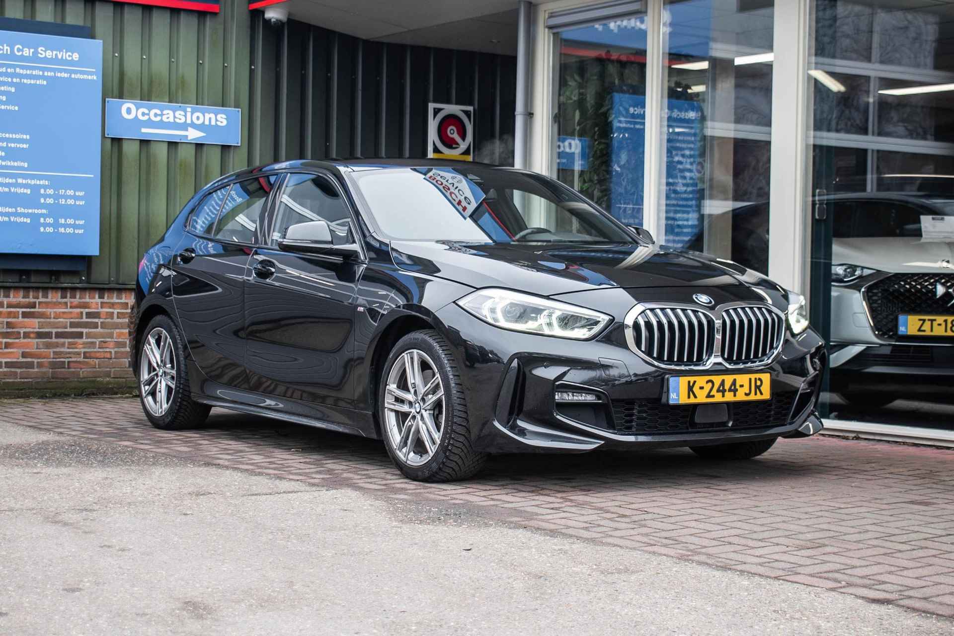 BMW 1-serie 118i Executive Edition - 2/29