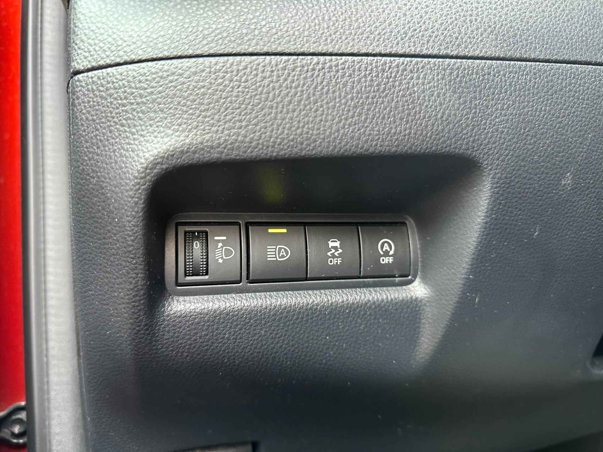 Toyota Aygo X 1.0 VVT-i S-CVT + Camera | LED | Cruise | Lane Assist | Stoelverwarming | Rijklaarprijs - 17/26