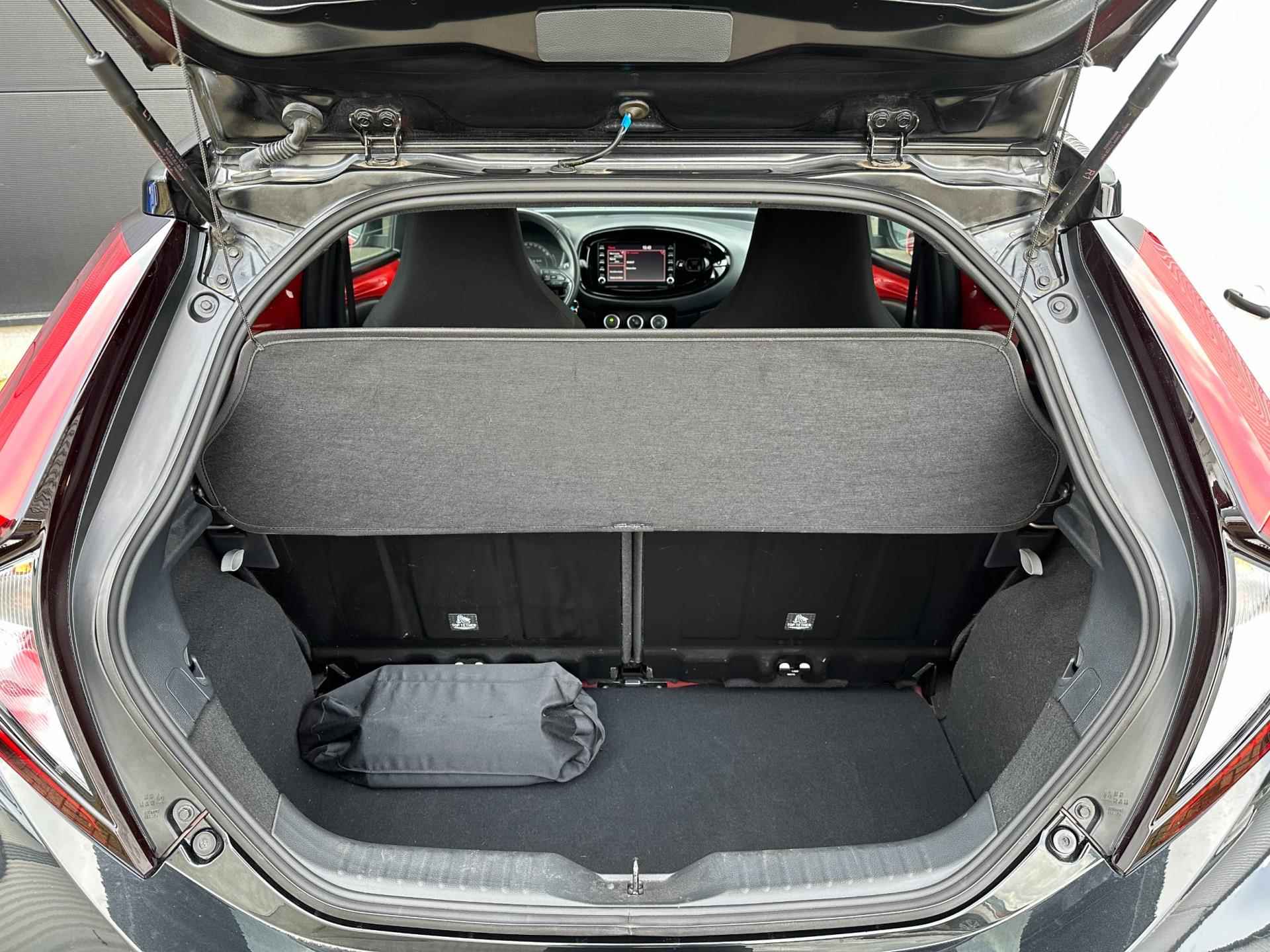 Toyota Aygo X 1.0 VVT-i S-CVT + Camera | LED | Cruise | Lane Assist | Stoelverwarming | Rijklaarprijs - 26/26
