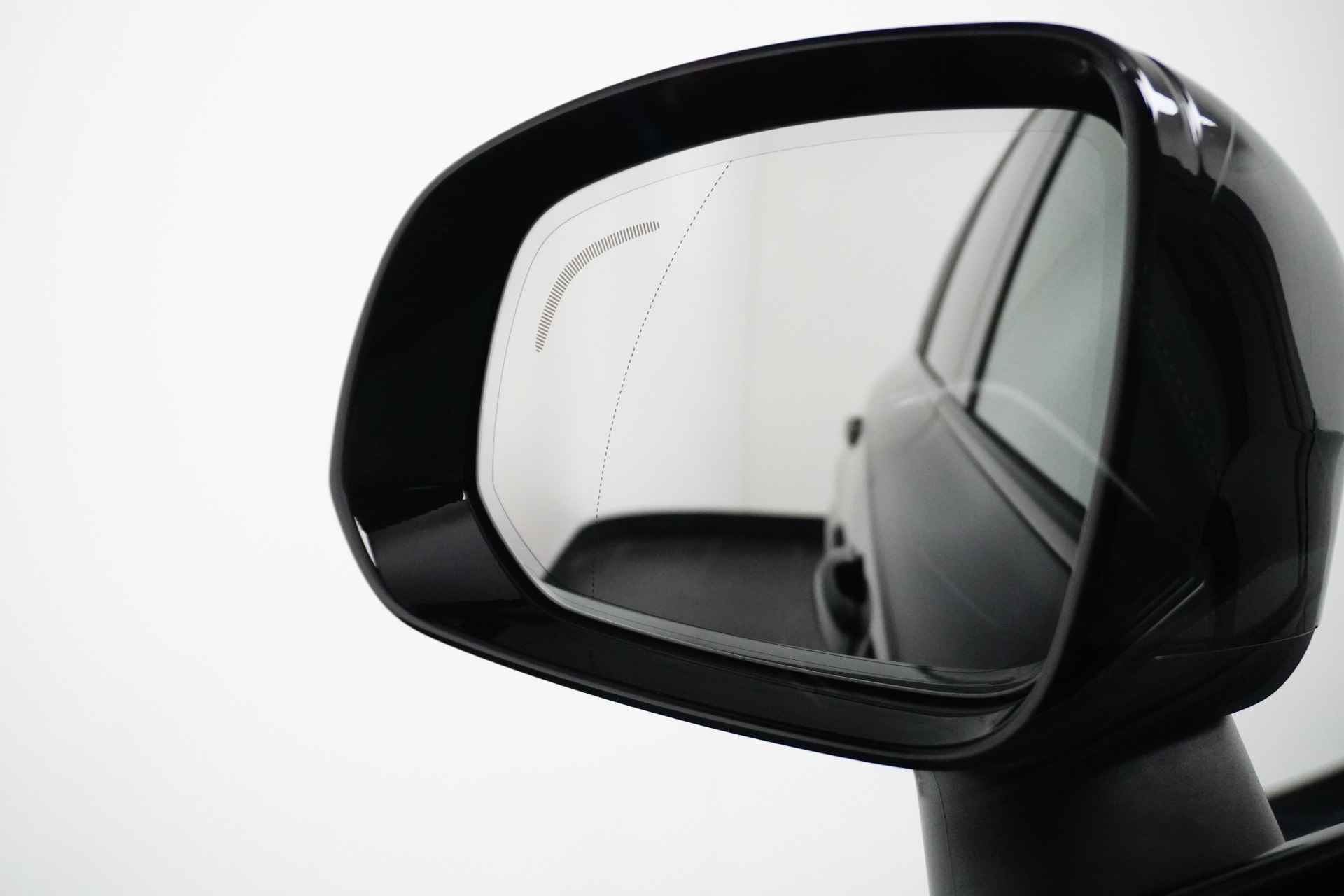Volvo XC90 T8 Ultimate Dark | Luchtvering | Bowers&Wilkins | 360° Camera | Massage stoelen i.c.m. Nappa leder | Head-up Display | BLIS | Tr - 30/38