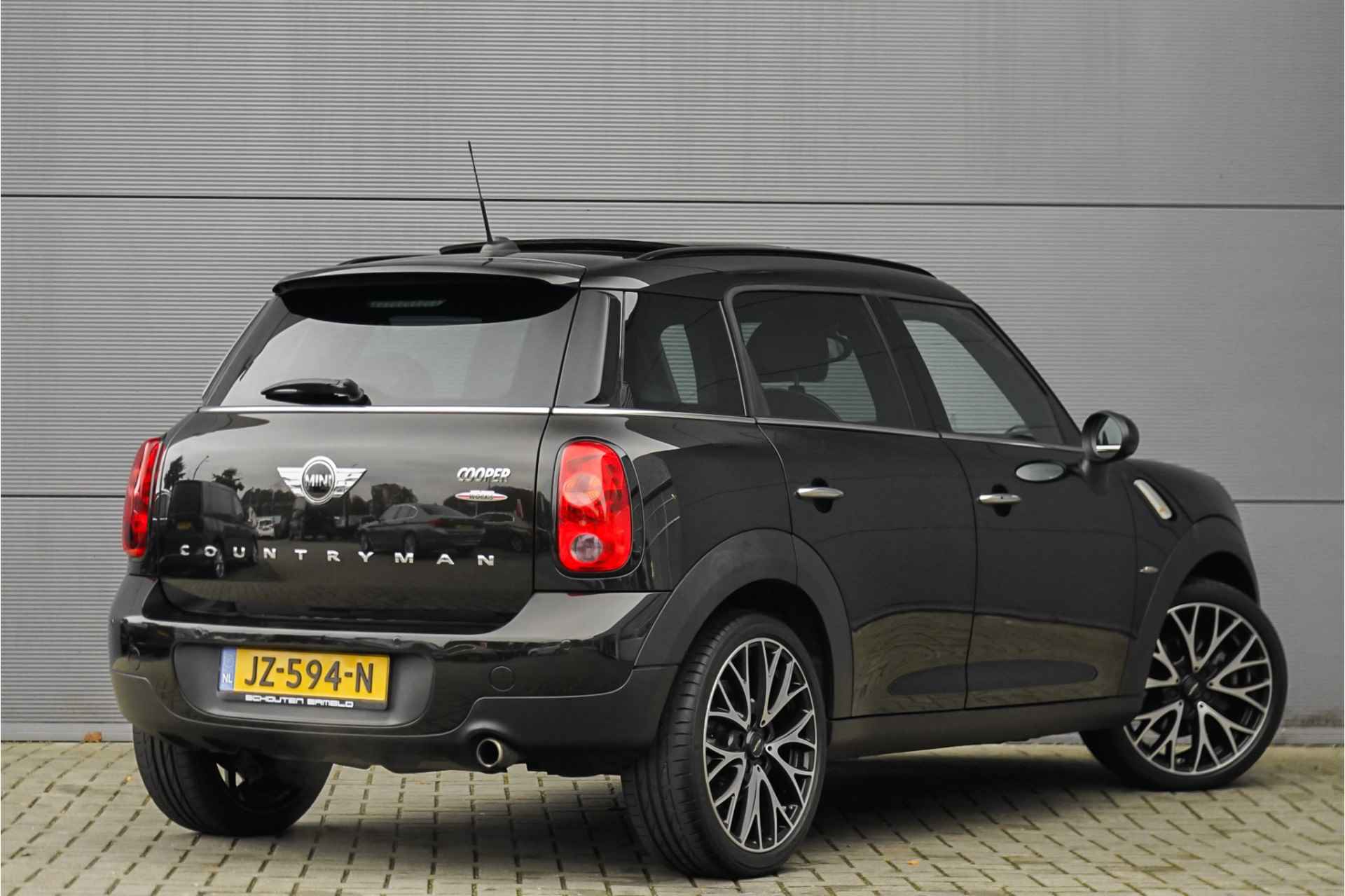 MINI Countryman 1.6 Cooper Chili Pano Leder Navi Stoelverwarming 19" - 15/37