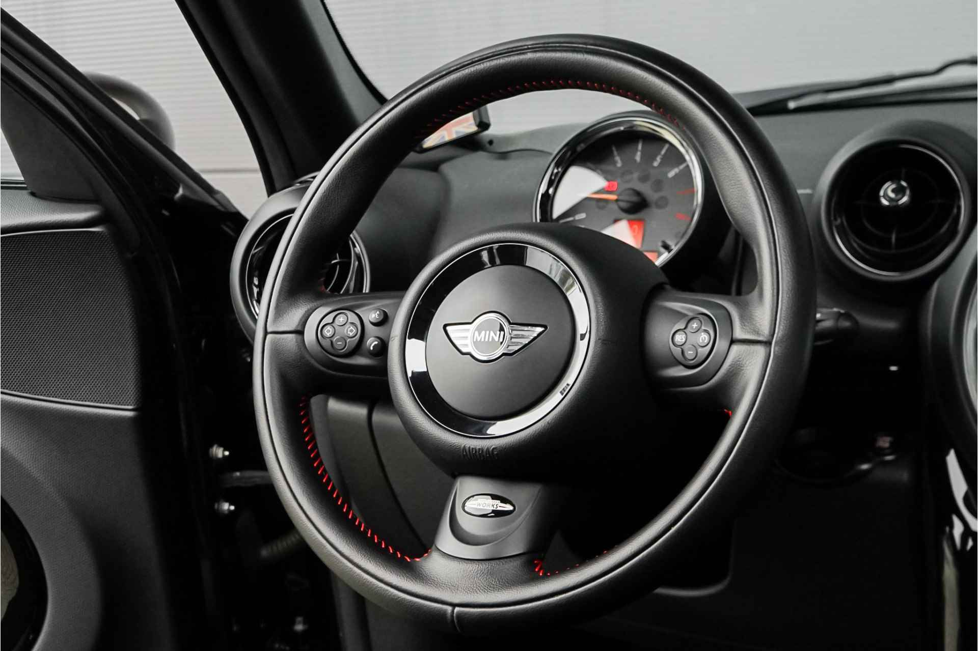 MINI Countryman 1.6 Cooper Chili Pano Leder Navi Stoelverwarming 19" - 23/37