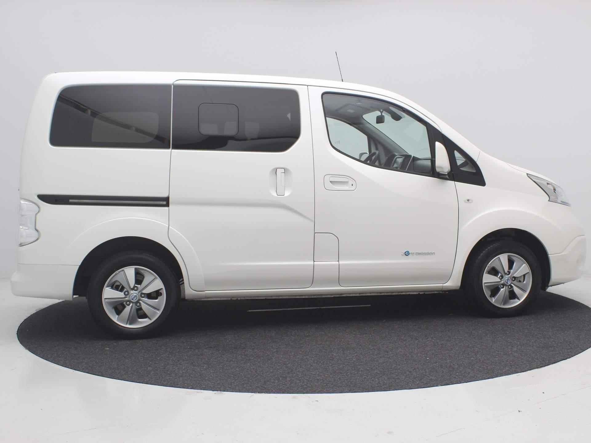 Nissan e-NV200 Evalia 40 kWh Connect Edition 5-Persoons / 200KM ACTIERADIUS / HOGE INSTAP / NAVIGATIE / DUBBELE SCHUIFDEUREN / CRUISE CONTROL / - 12/63