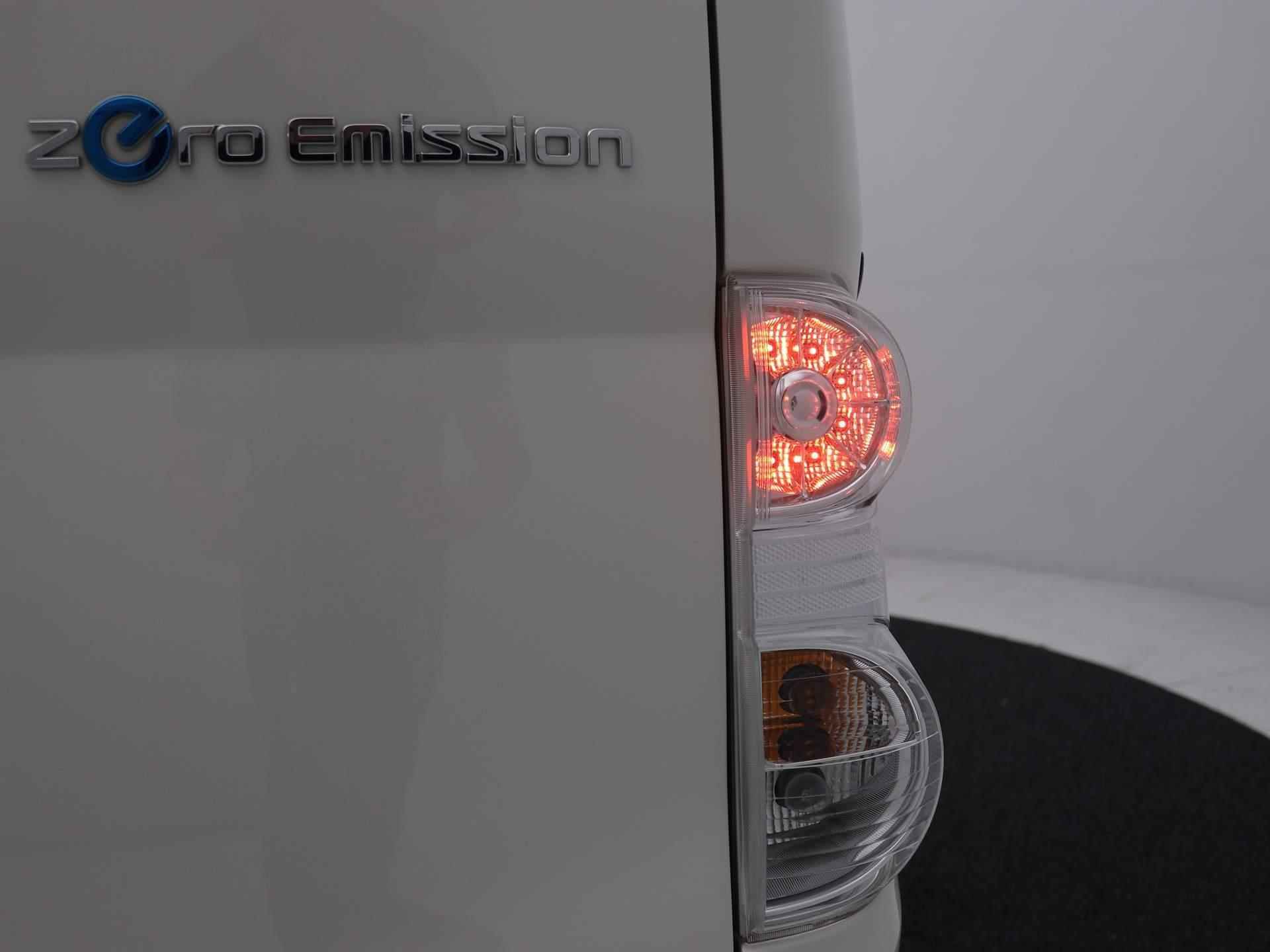 Nissan e-NV200 Evalia 40 kWh Connect Edition 5-Persoons / 200KM ACTIERADIUS / HOGE INSTAP / NAVIGATIE / DUBBELE SCHUIFDEUREN / CRUISE CONTROL / - 58/63